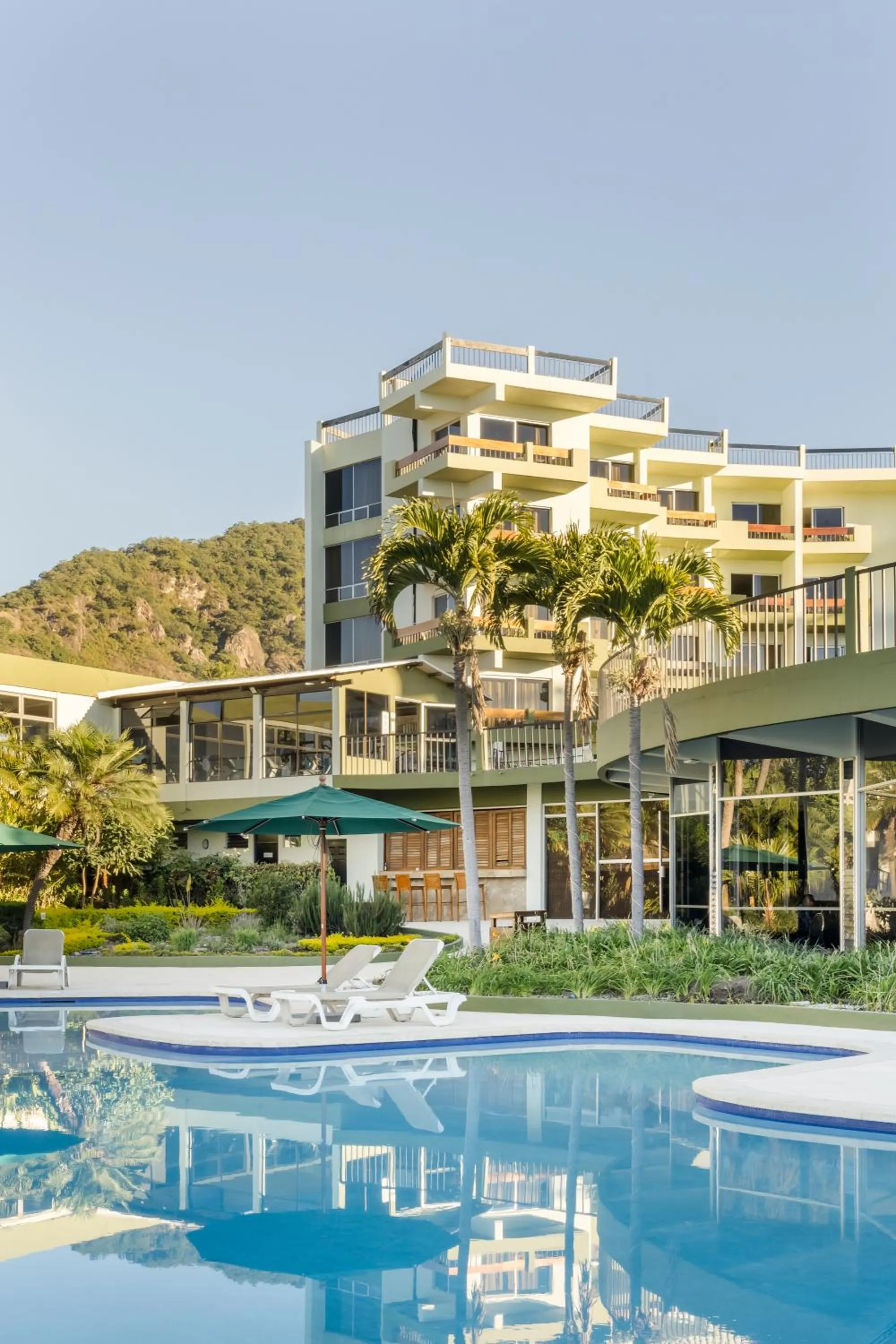 Property building in Porta Hotel del Lago