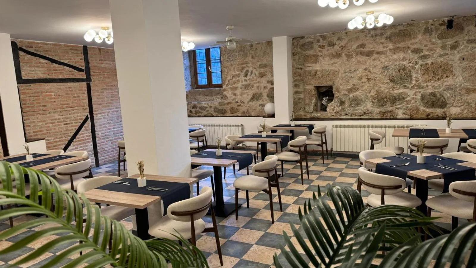 Dining area in Hospedium Hotel La Fuente
