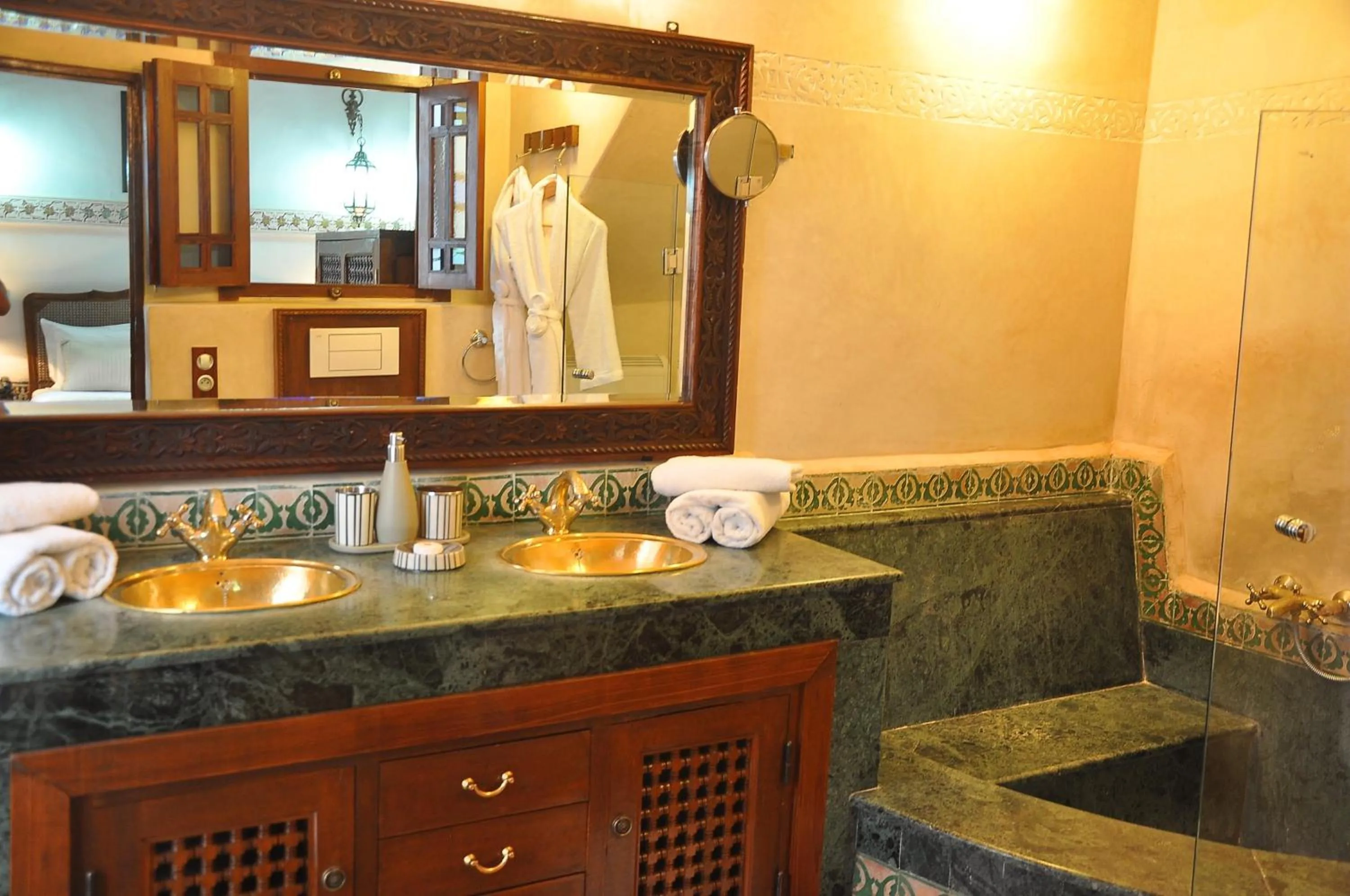 Bathroom in Riad Les Remparts De Fès