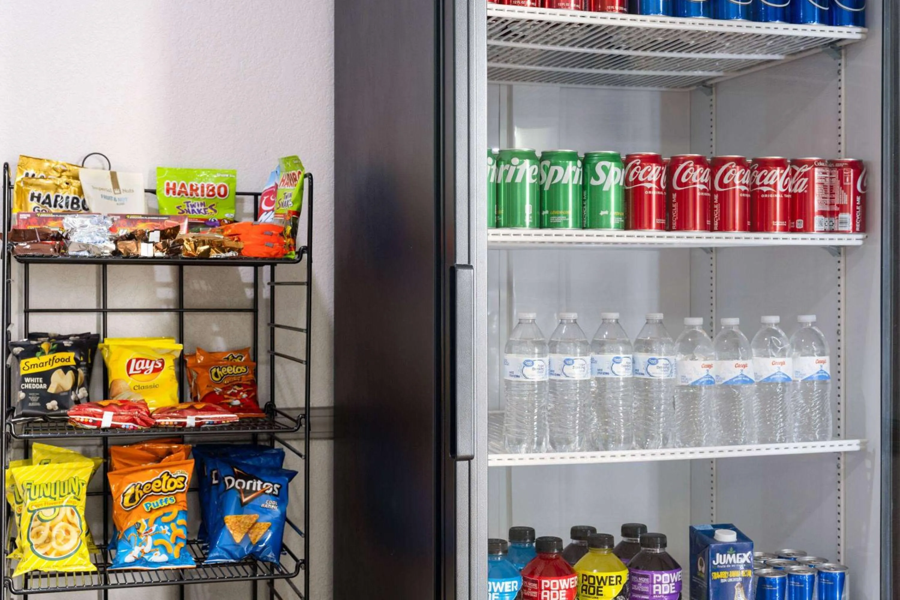 Food and drinks in Days Inn by Wyndham Ardmore