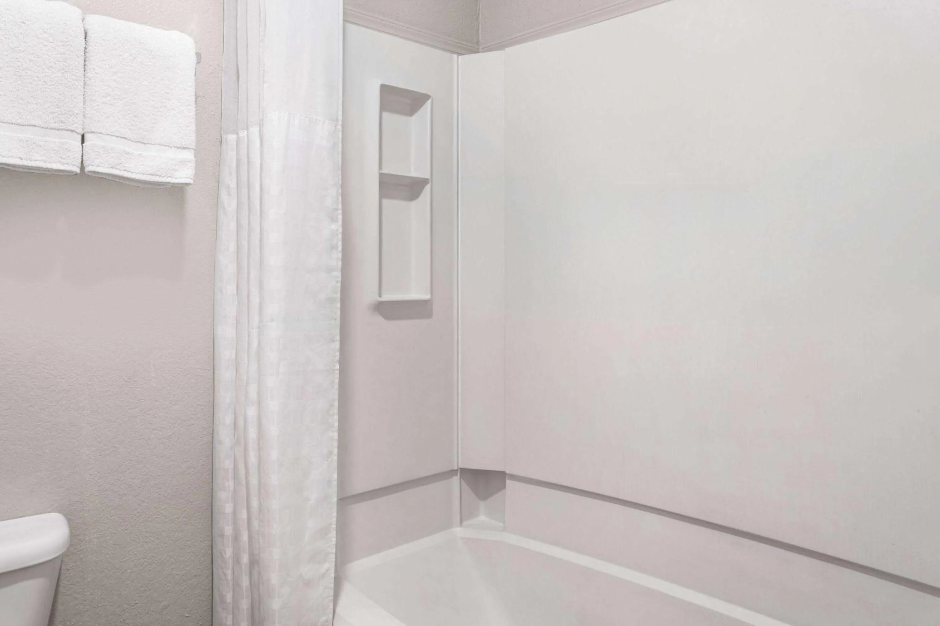 Bathroom in Days Inn by Wyndham Ardmore