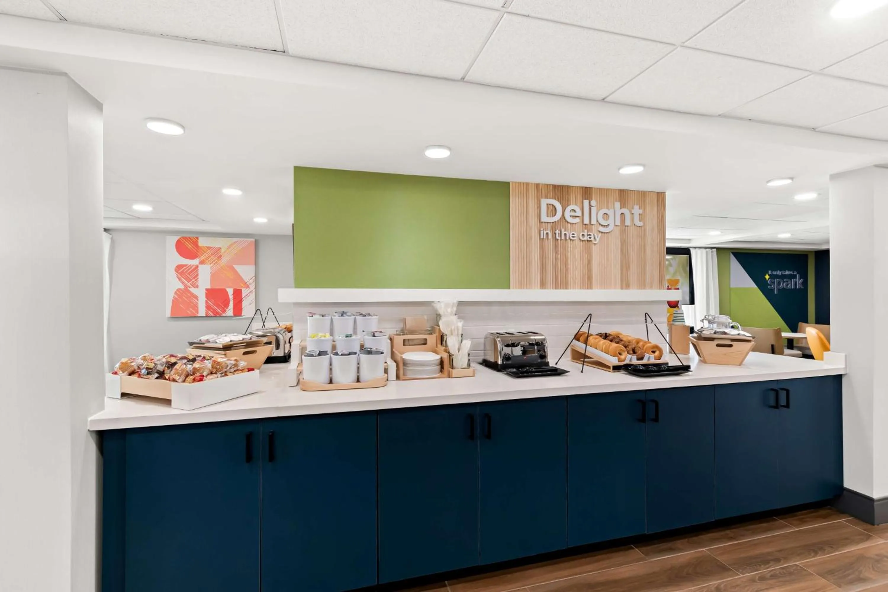 Breakfast in Inn at Chocolate Avenue - Sure Stay Collection by Best Western