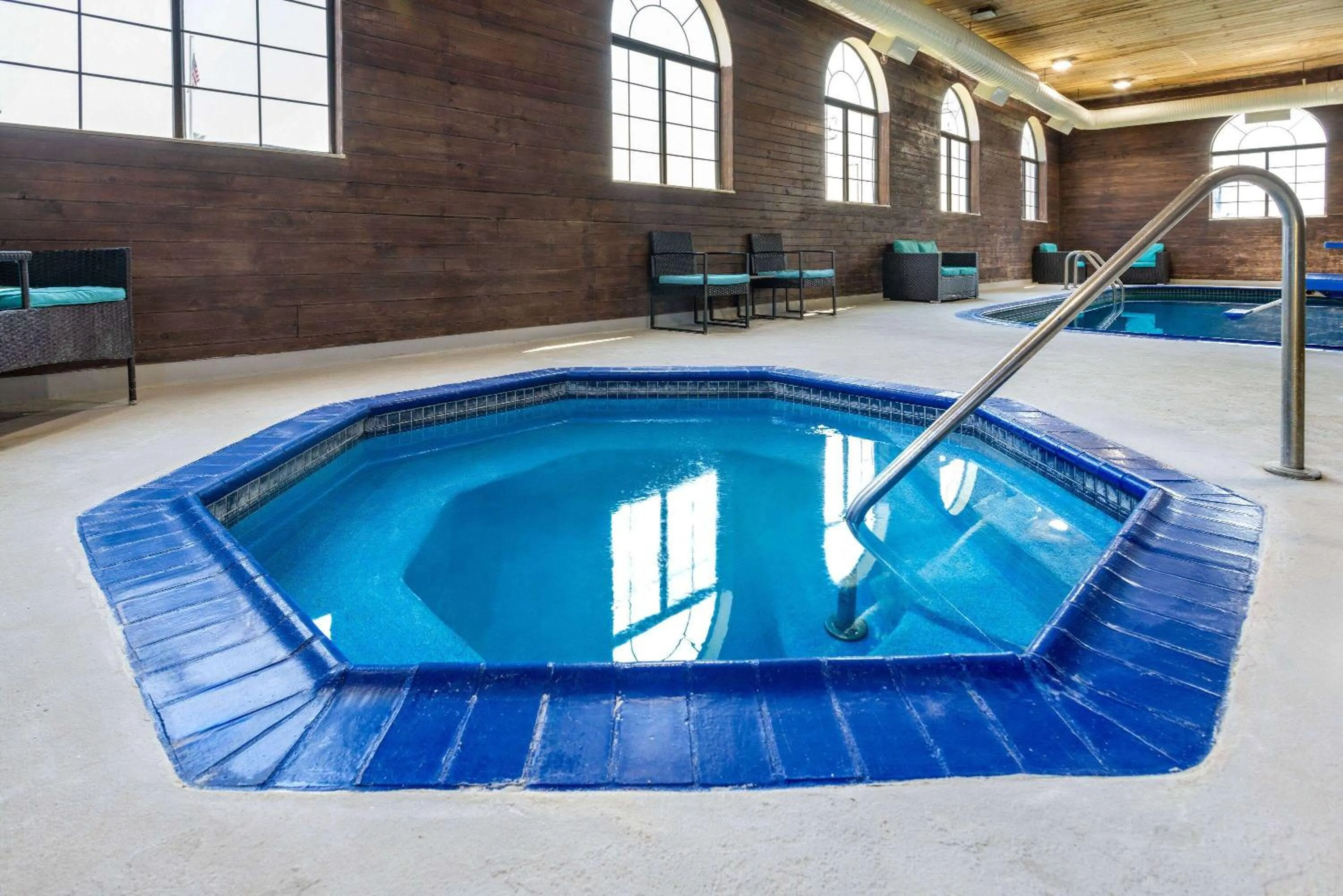 Hot Tub in Days Inn by Wyndham Iron Mountain