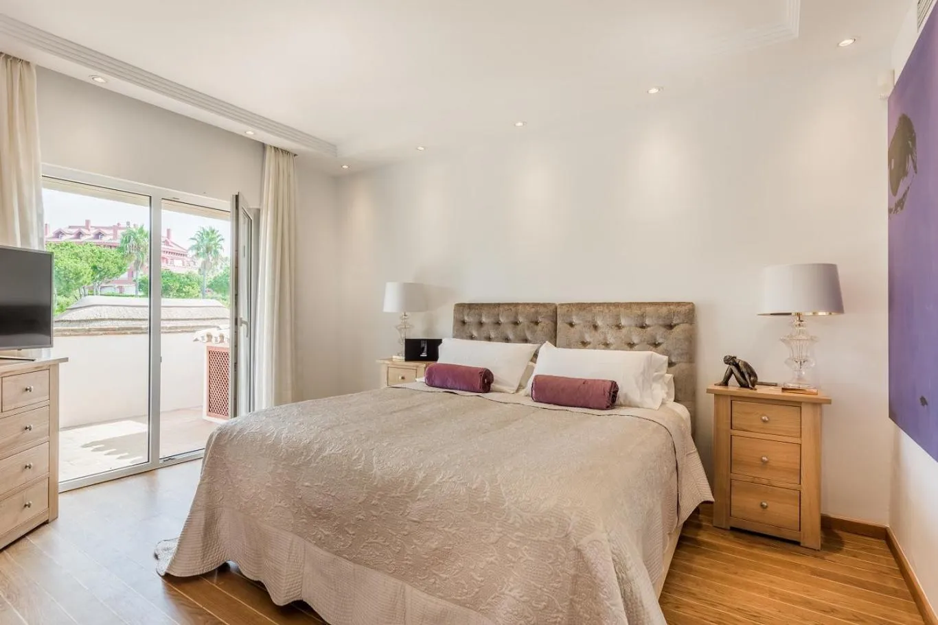 Bed in The Residence by the Beach House Marbella