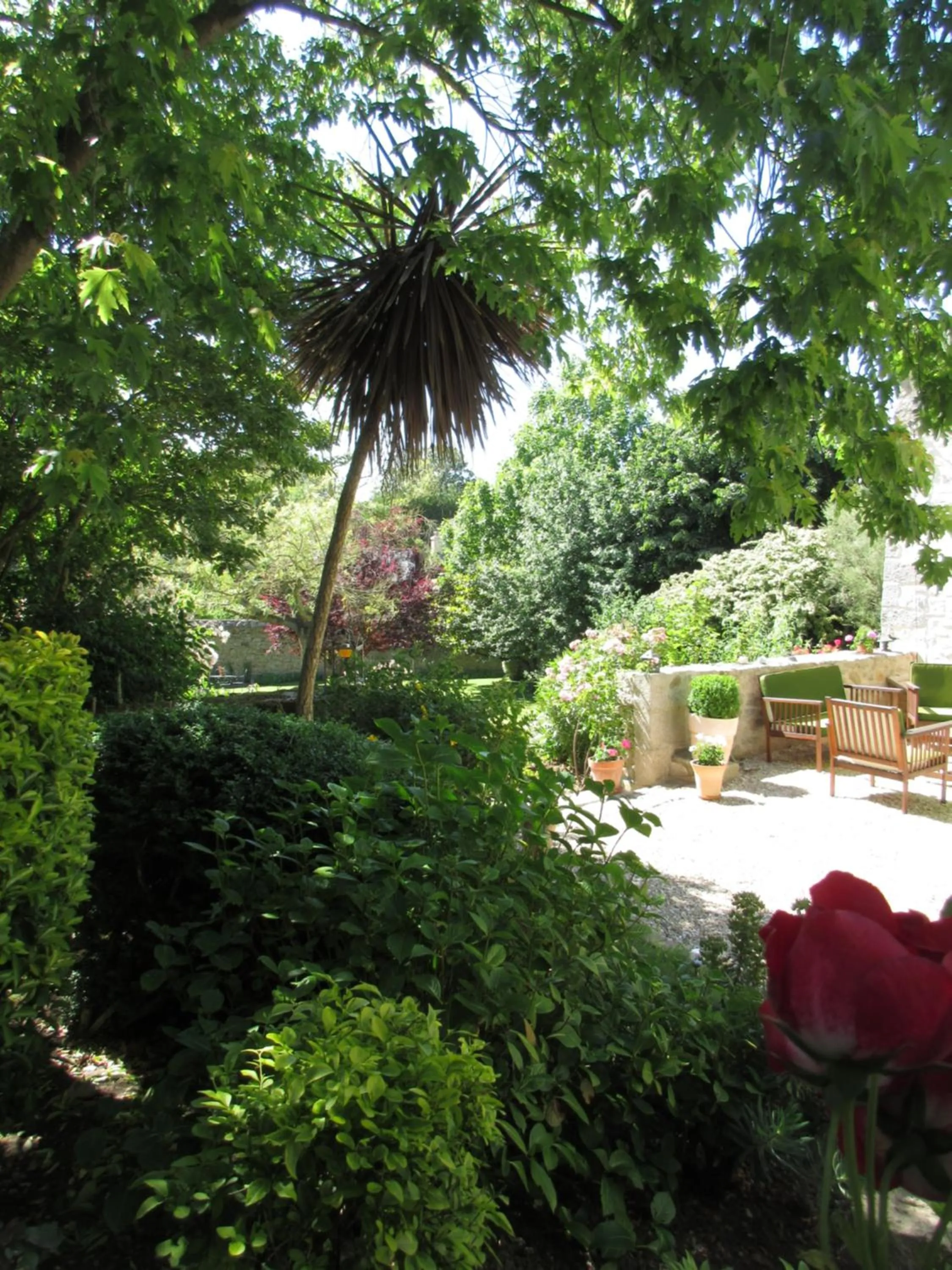 Patio in Le Vieux Couvent & SPA