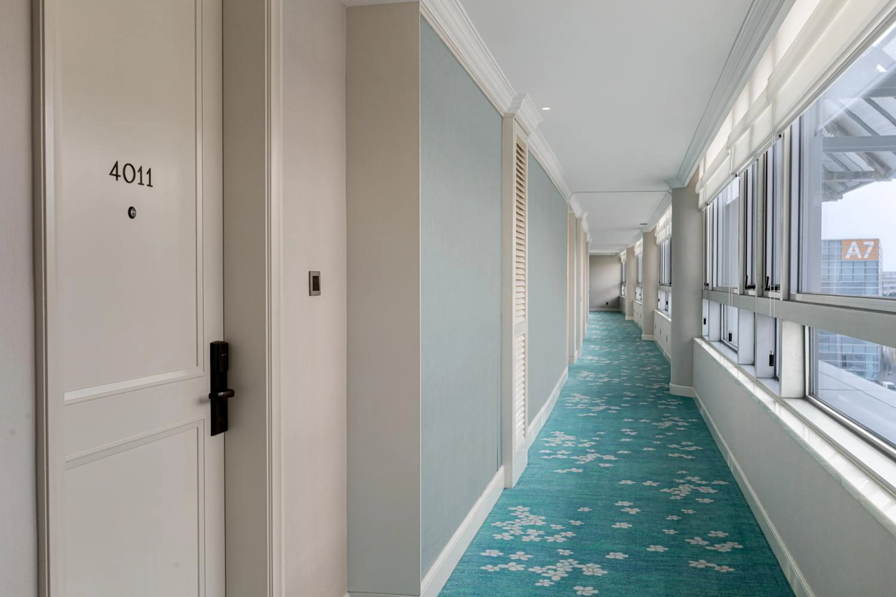 People in Yuehua Hotel Xiamen Seaside Hotel