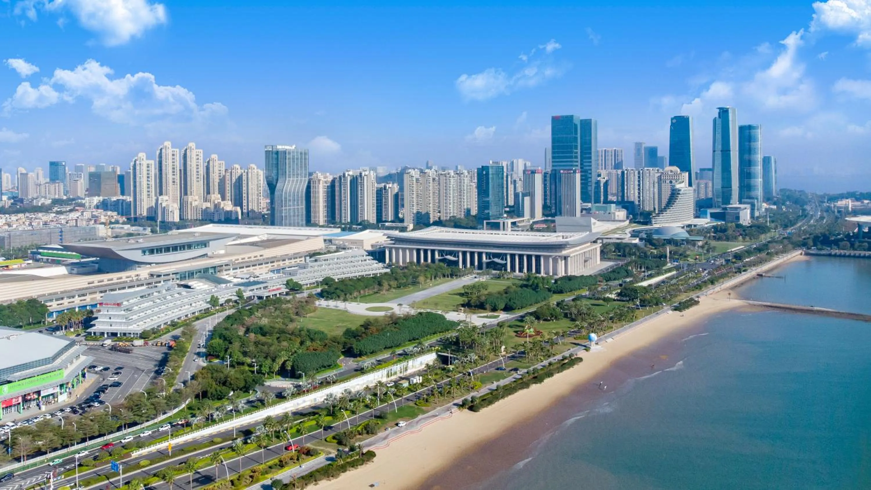 Bird's eye view in Yuehua Hotel Xiamen Seaside Hotel
