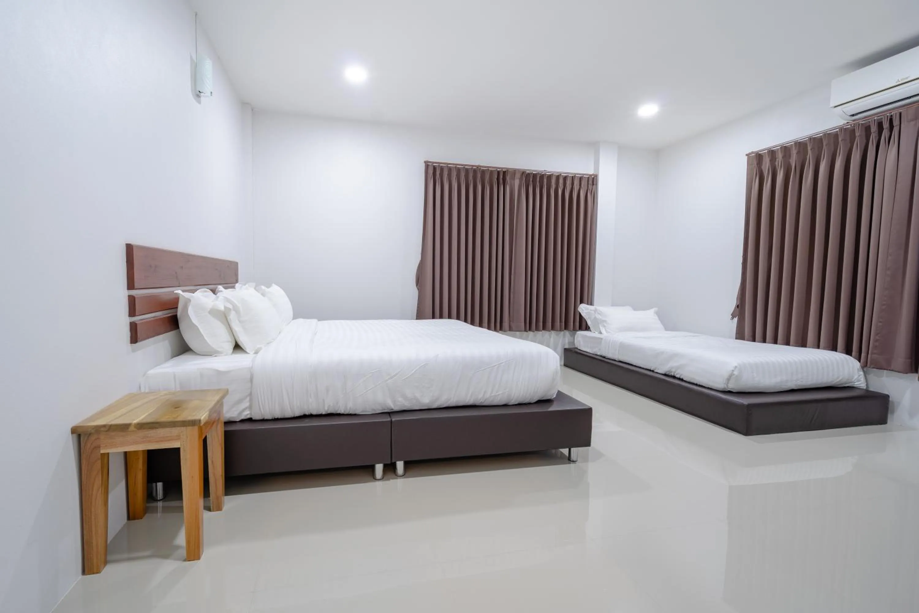 Bed in Myrrh Hotel Chanthaburi