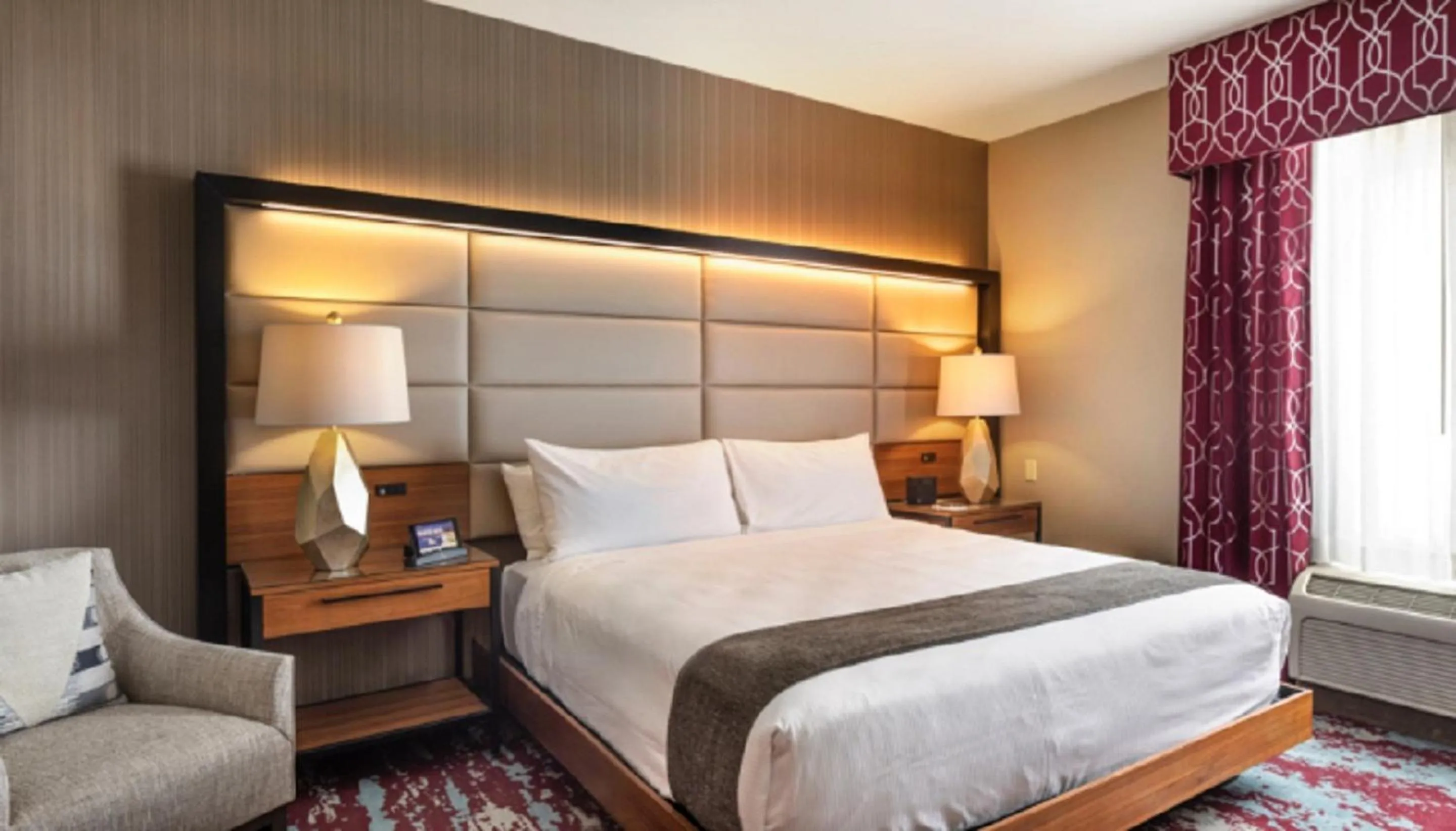 Bed in Bear Springs Hotel