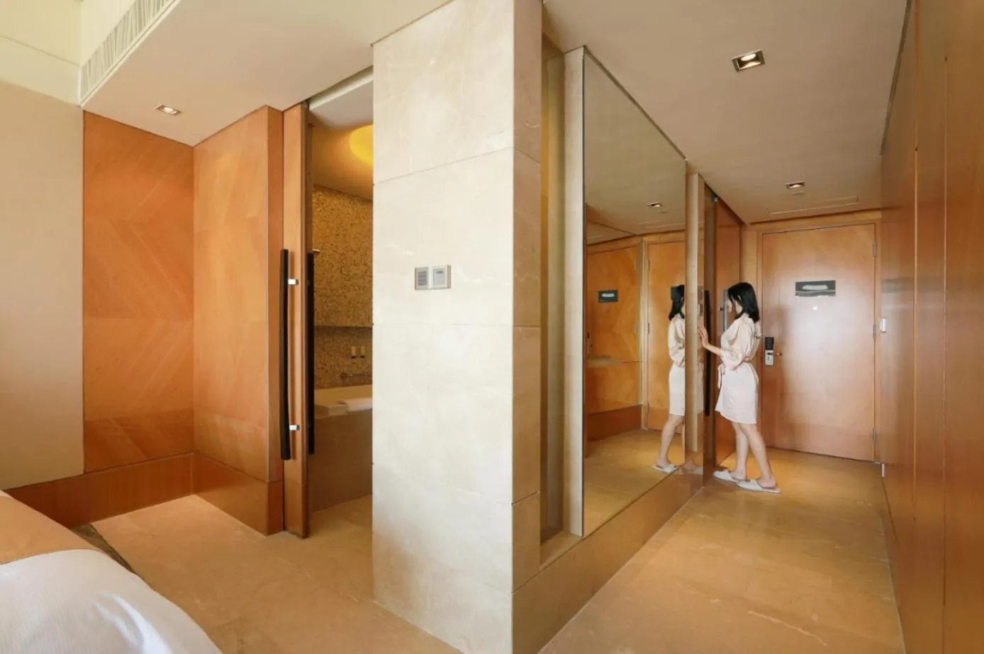wardrobe in Xiamen International Conference Center Hotel Prime Seaview Hotel