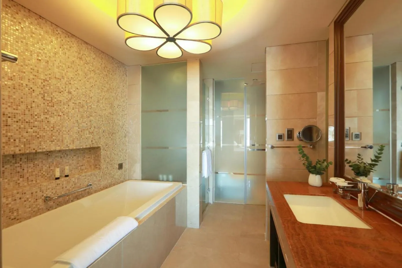 Bathroom in Xiamen International Conference Center Hotel Prime Seaview Hotel