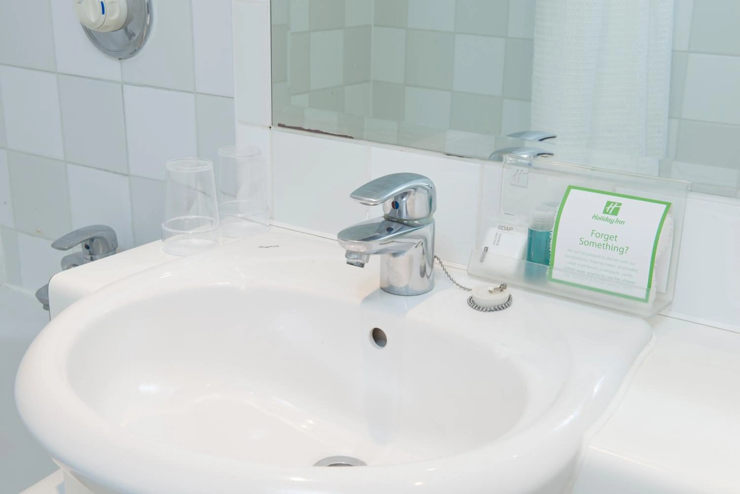 Bathroom in Holiday Inn Oxford by IHG