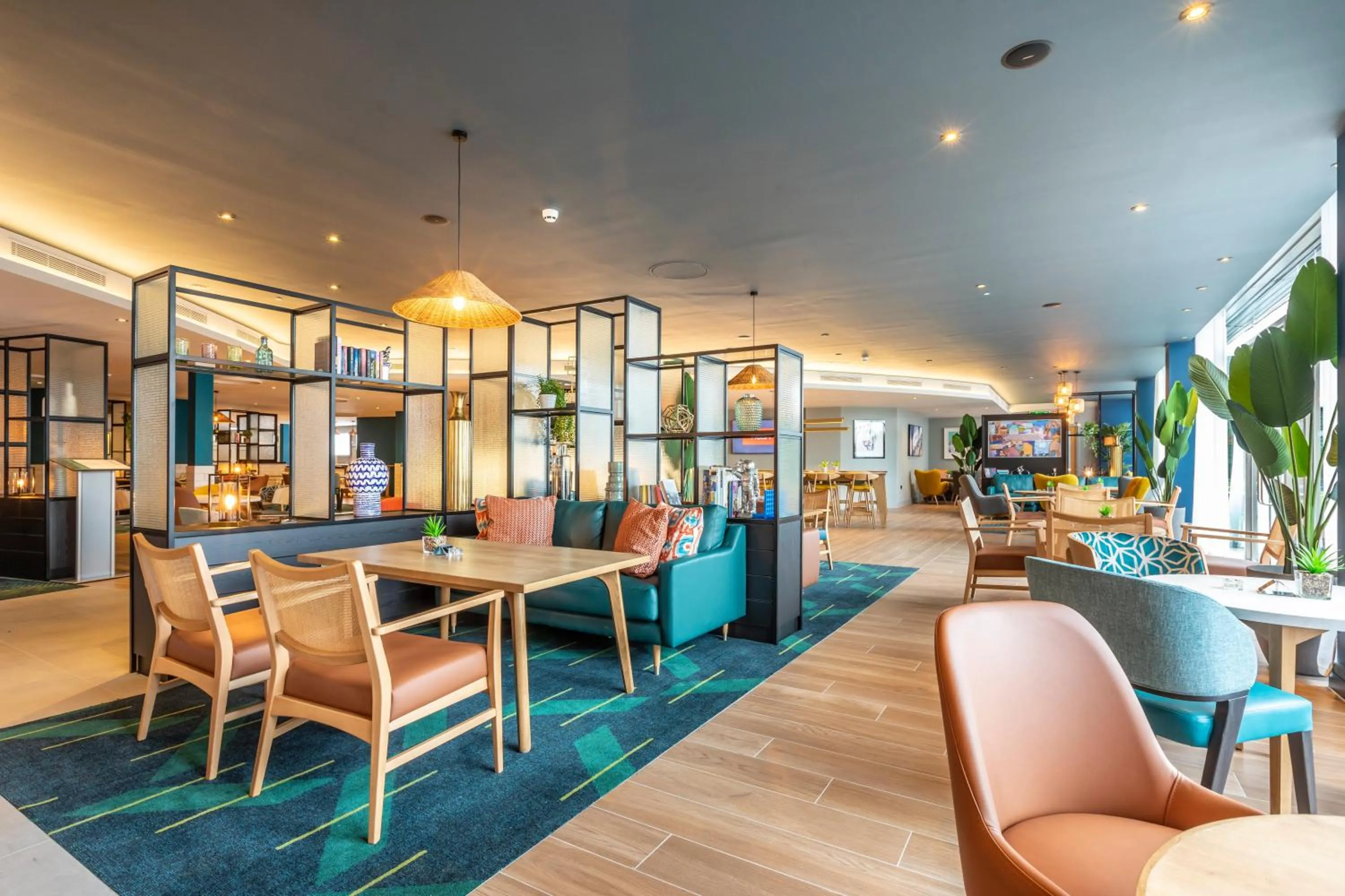 Property building in Holiday Inn Oxford by IHG