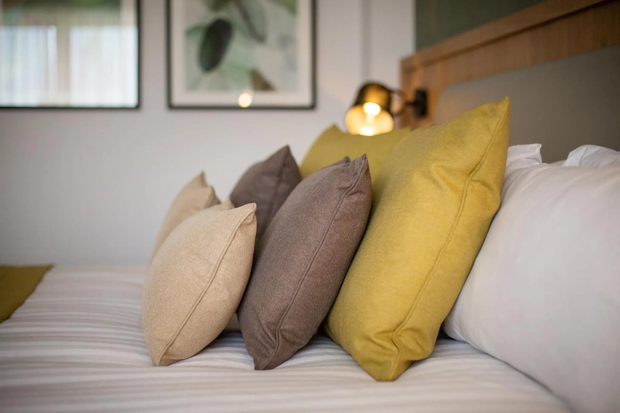 Photo of the whole room, Bed in Holiday Inn Oxford by IHG