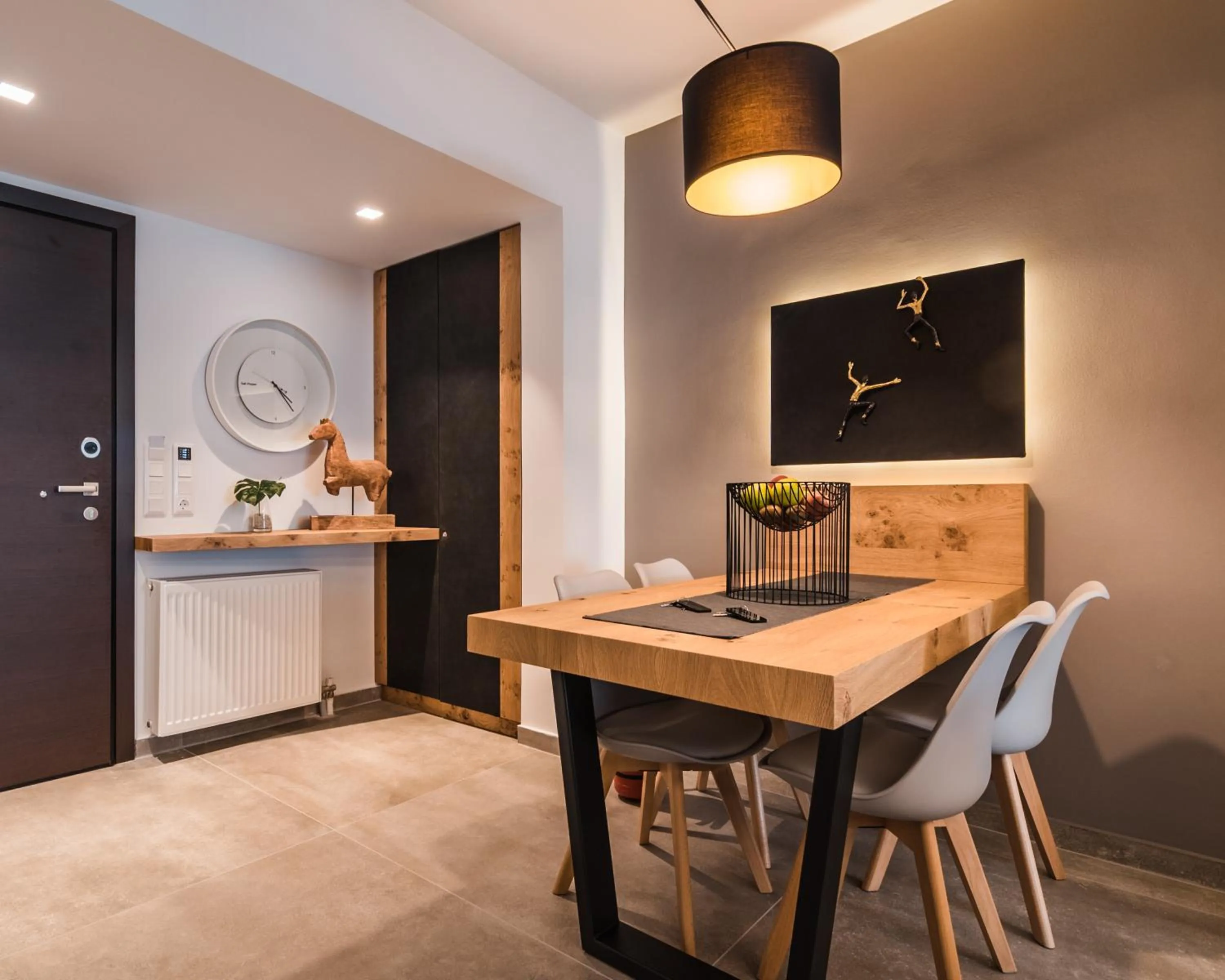 Photo of the whole room in Acropolis Luxury Living