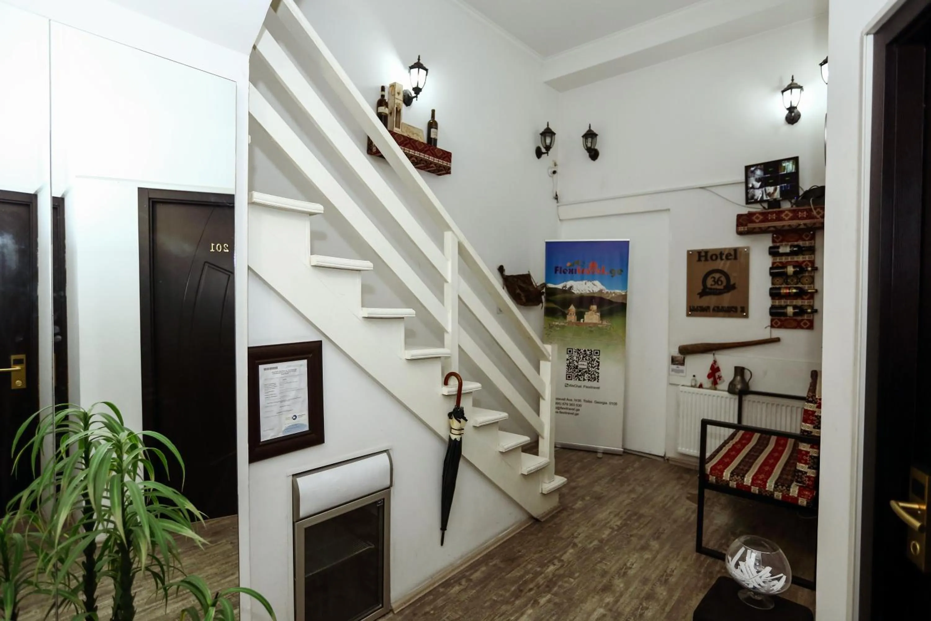 Communal lounge/ TV room in Hotel Rustaveli 36