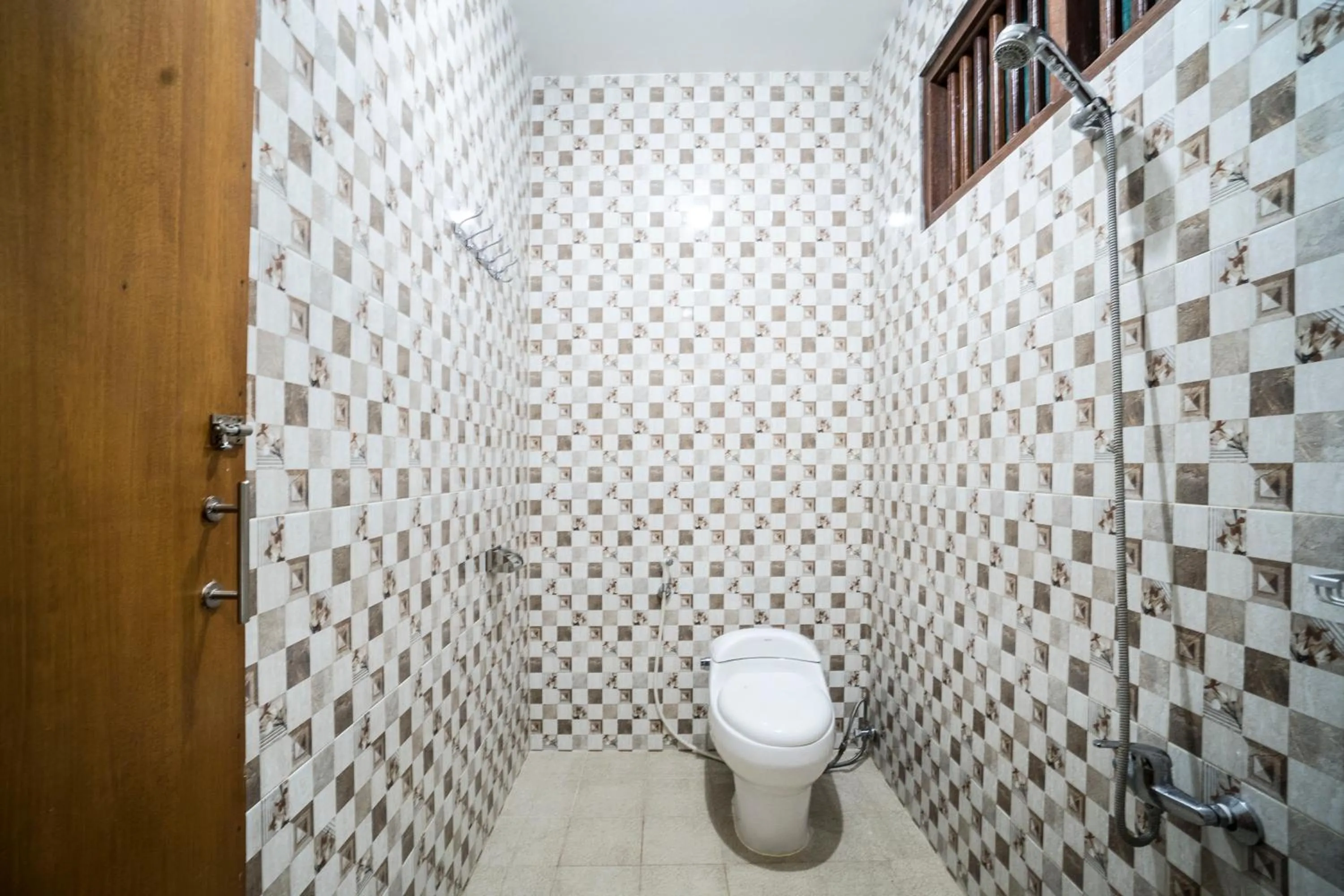 Toilet in Manuaba Inn