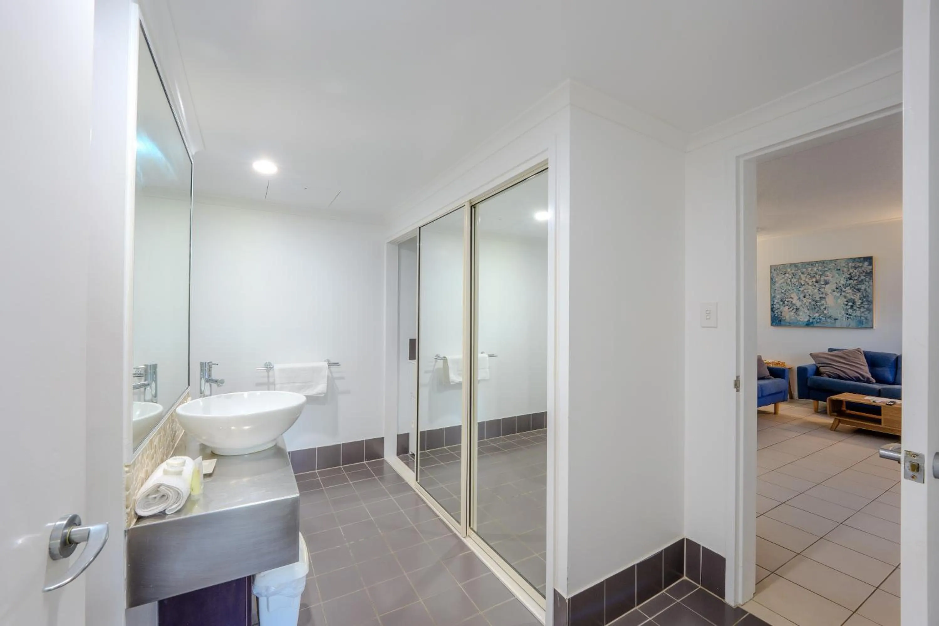 Bathroom in Mango Lagoon Resort & Wellness Spa