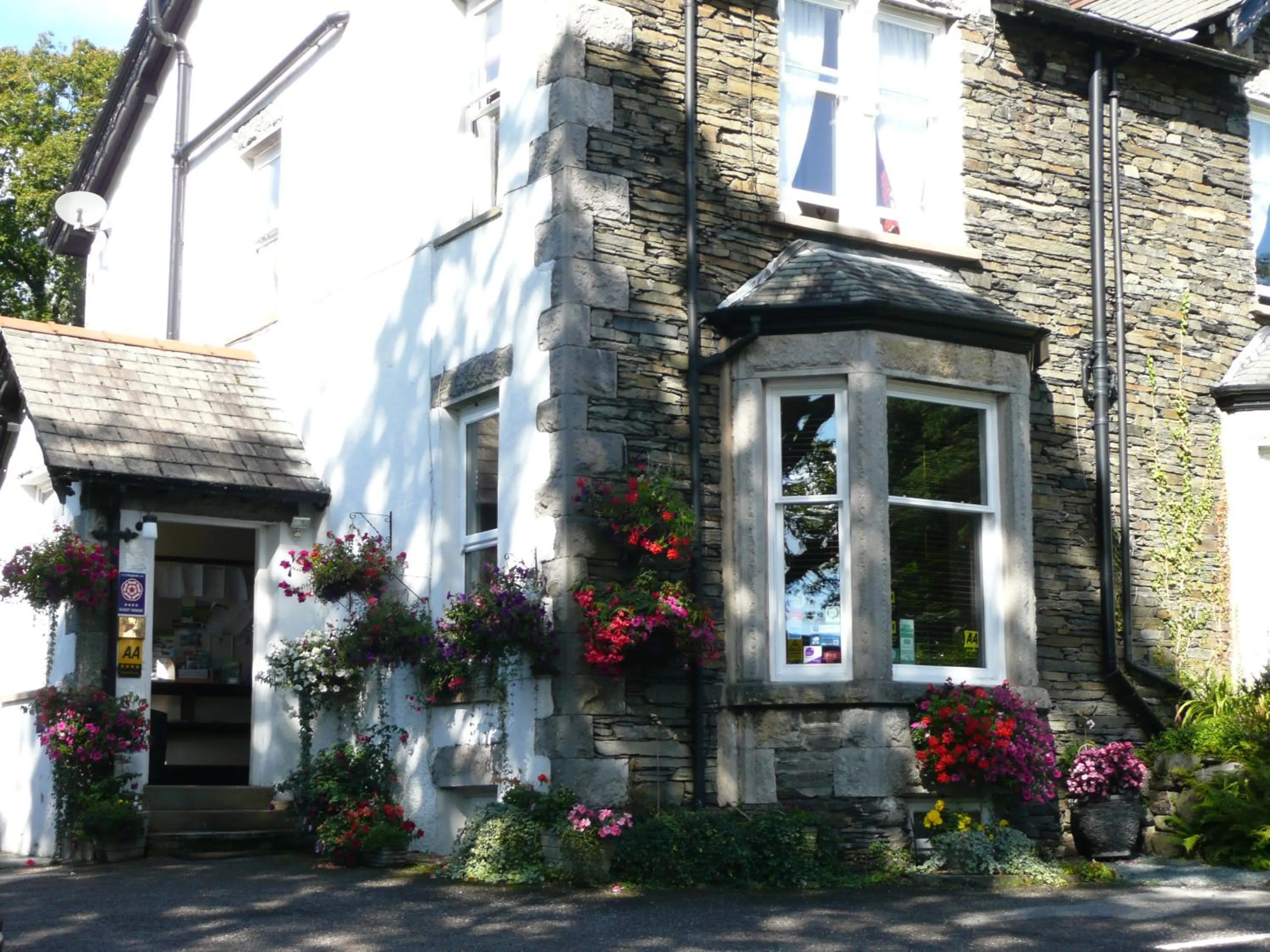 Facade/entrance in Glenville House - Adults Only - Incl FREE off-site health club with swimming pool, hot tub, sauna & steam room