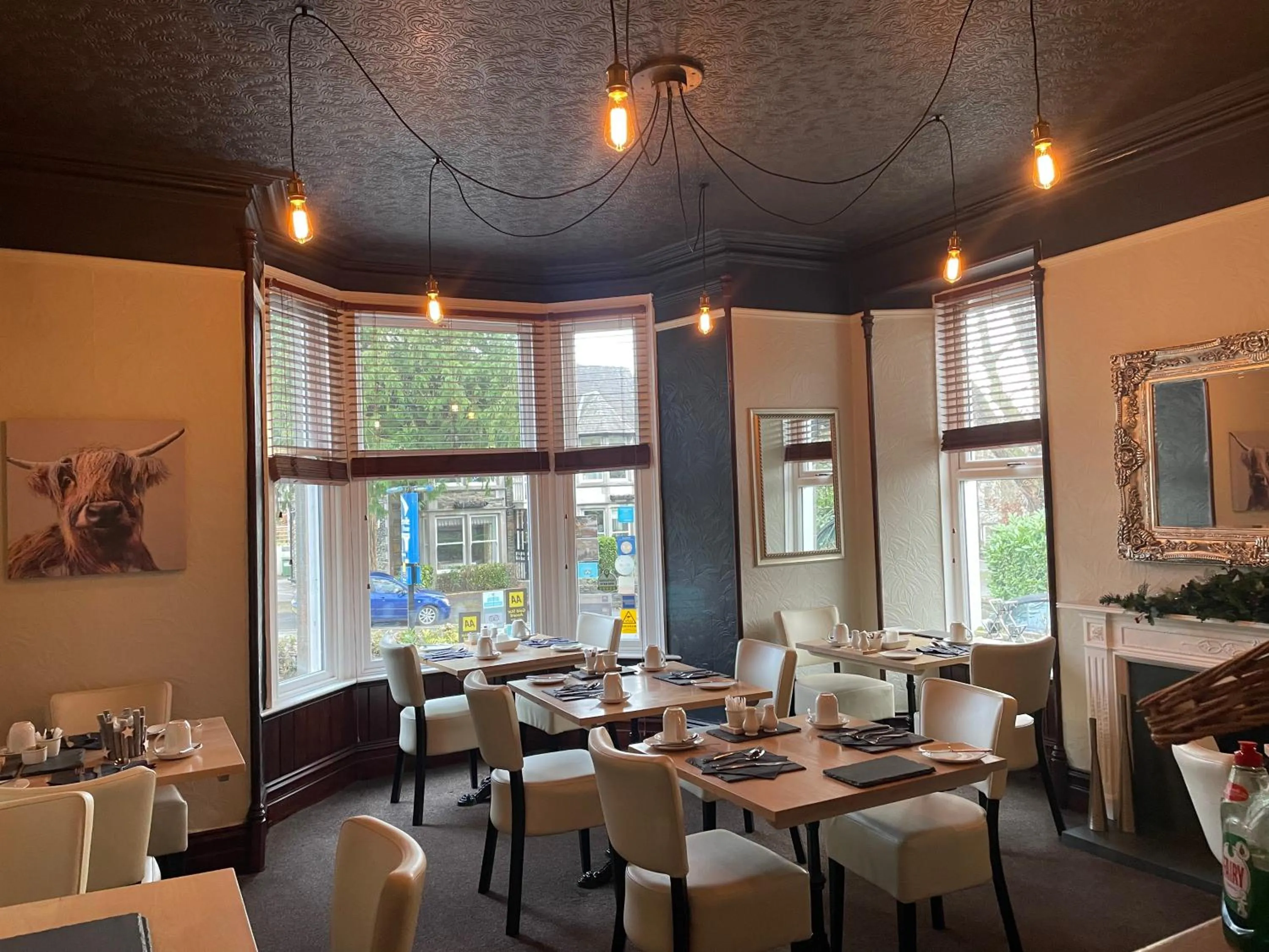 Glenville House - Adults Only - Incl FREE off-site health club with swimming pool, hot tub, sauna & steam room