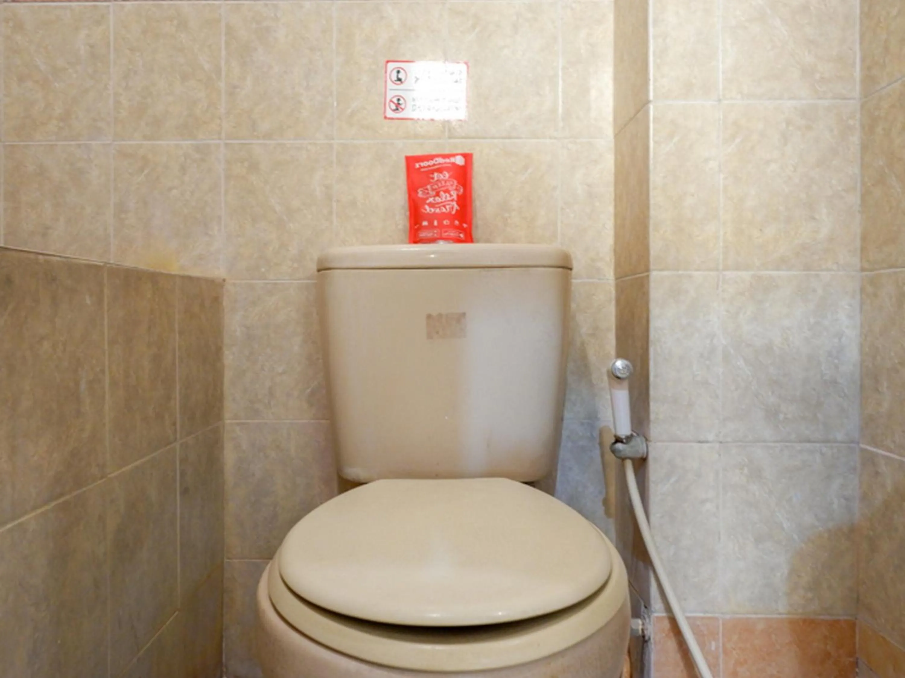 RedDoorz near Tugu Yogyakarta