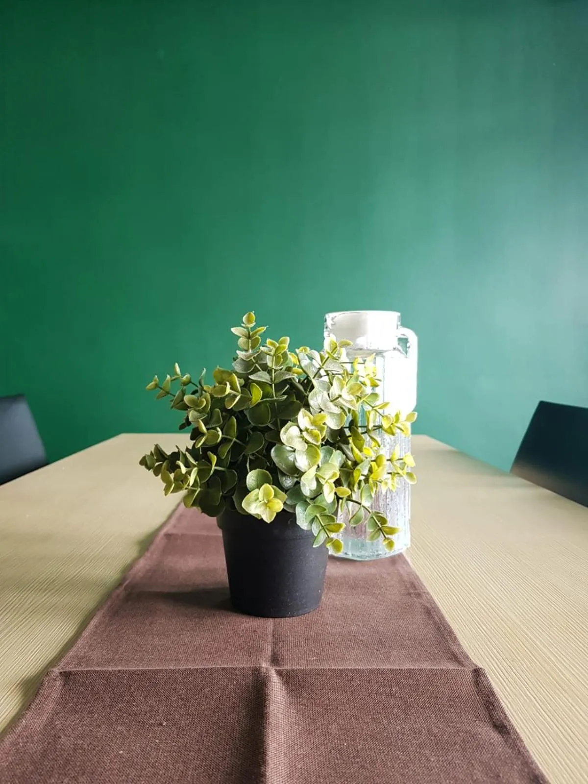 Decorative detail in Wink at Mosque Street