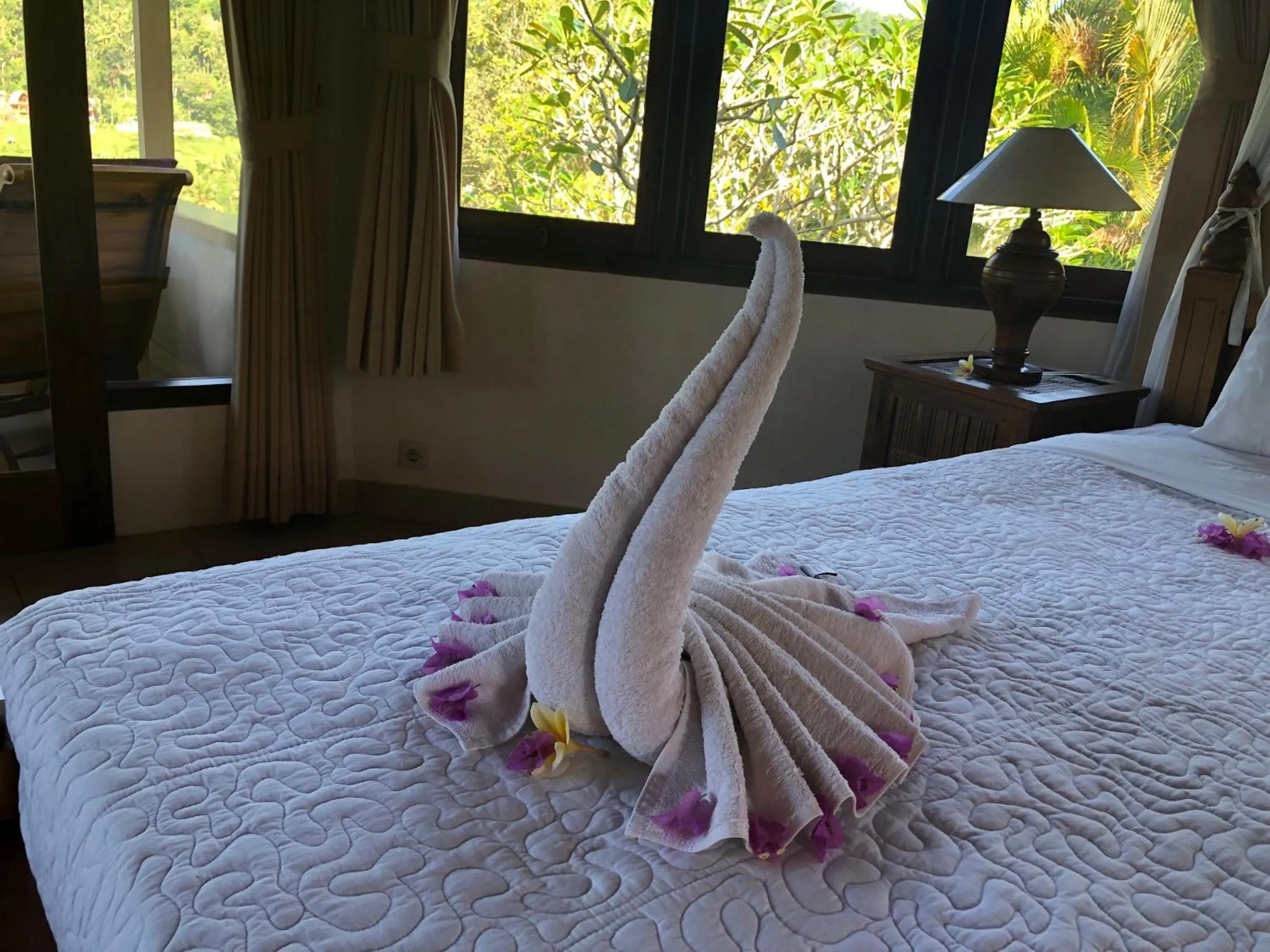 Bedroom, Bed in Nirarta Center For Living Awareness