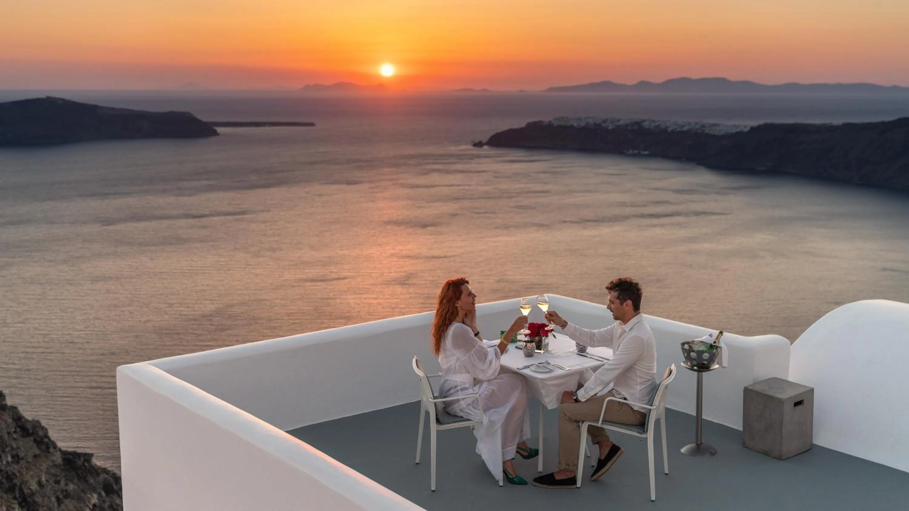 Restaurant/places to eat in Grace Hotel, Auberge Collection