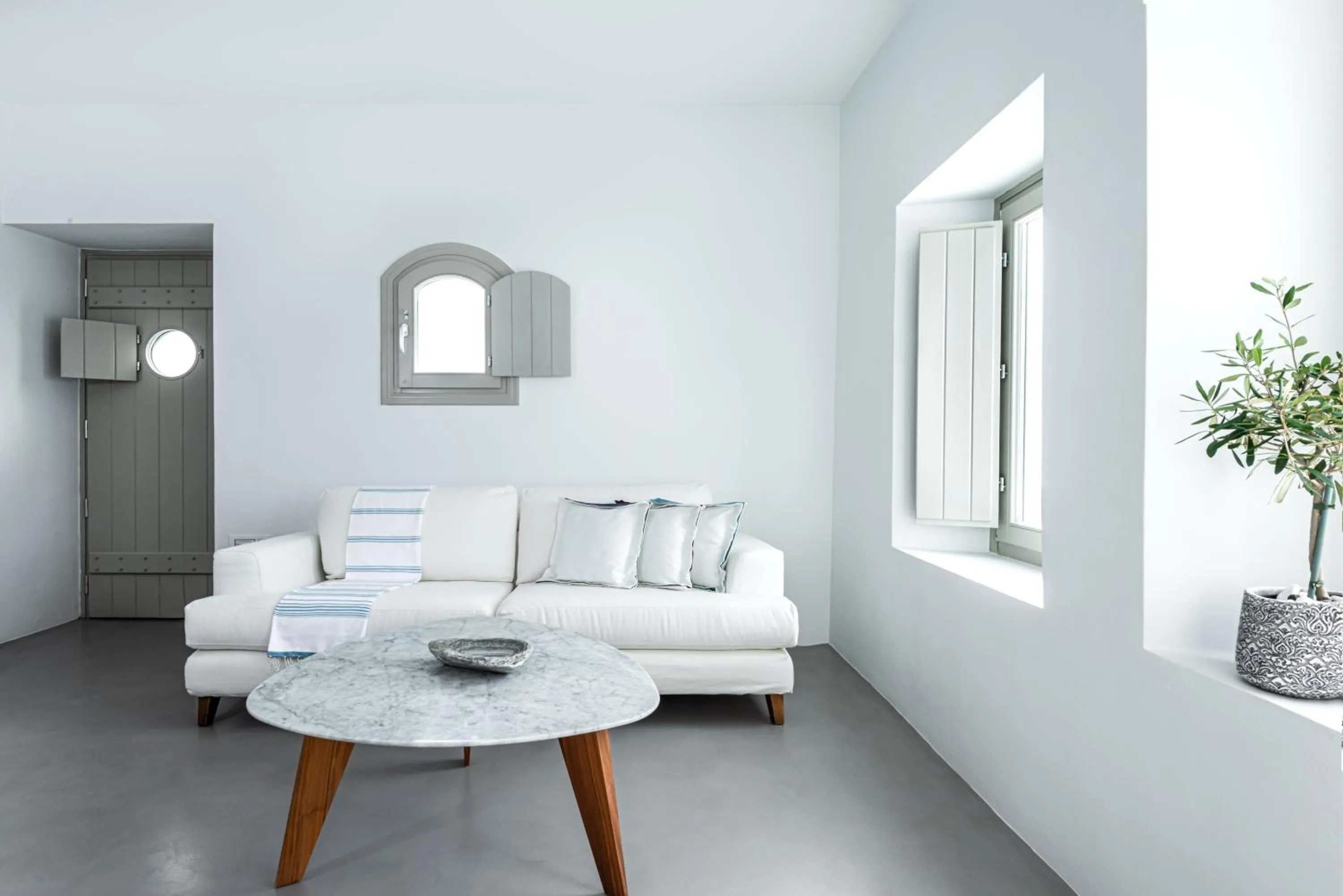 Seating area in Grace Hotel, Auberge Collection