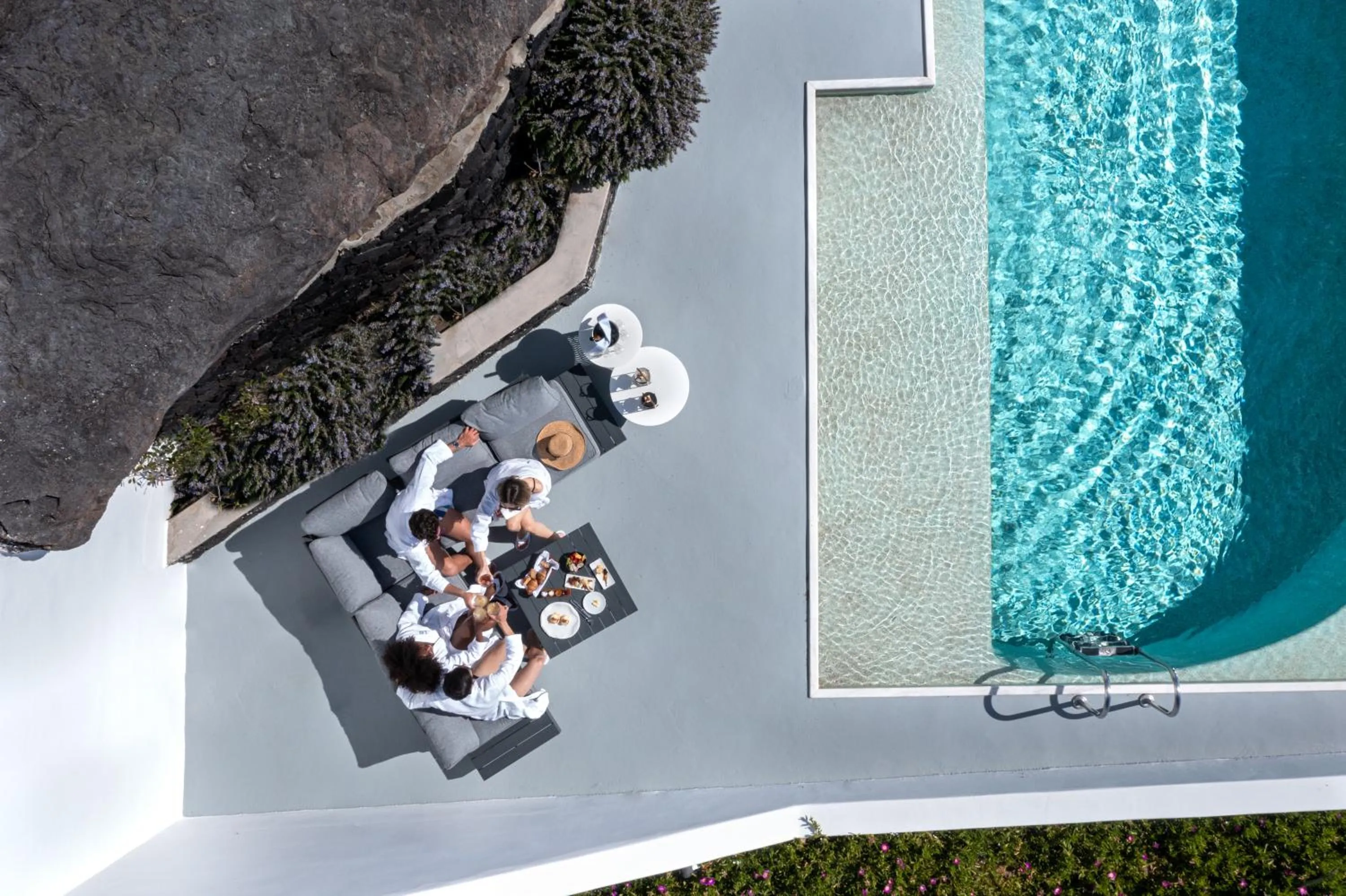 Day in Grace Hotel, Auberge Collection