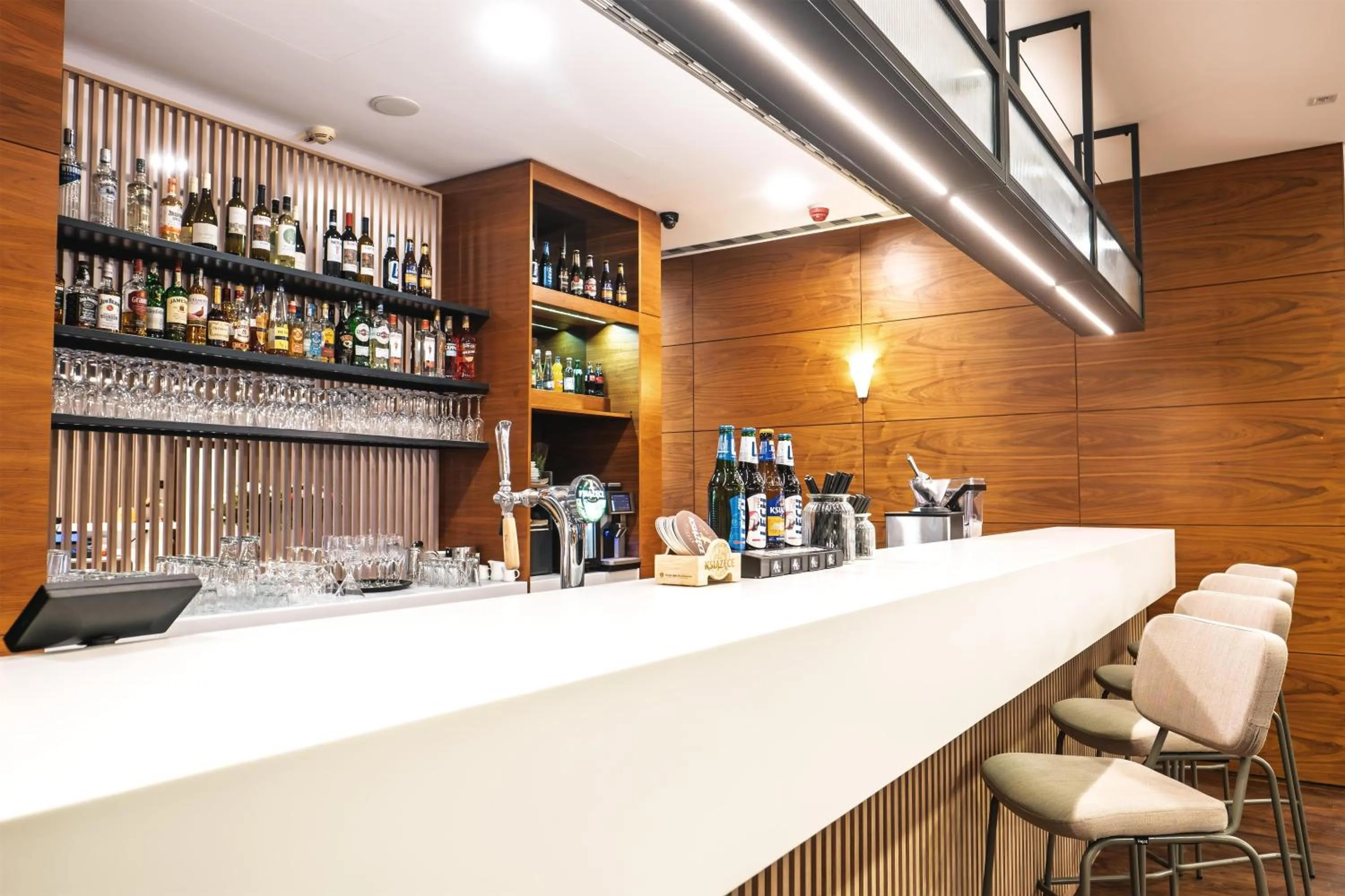 Lounge or bar in Hampton by Hilton Świnoujscie