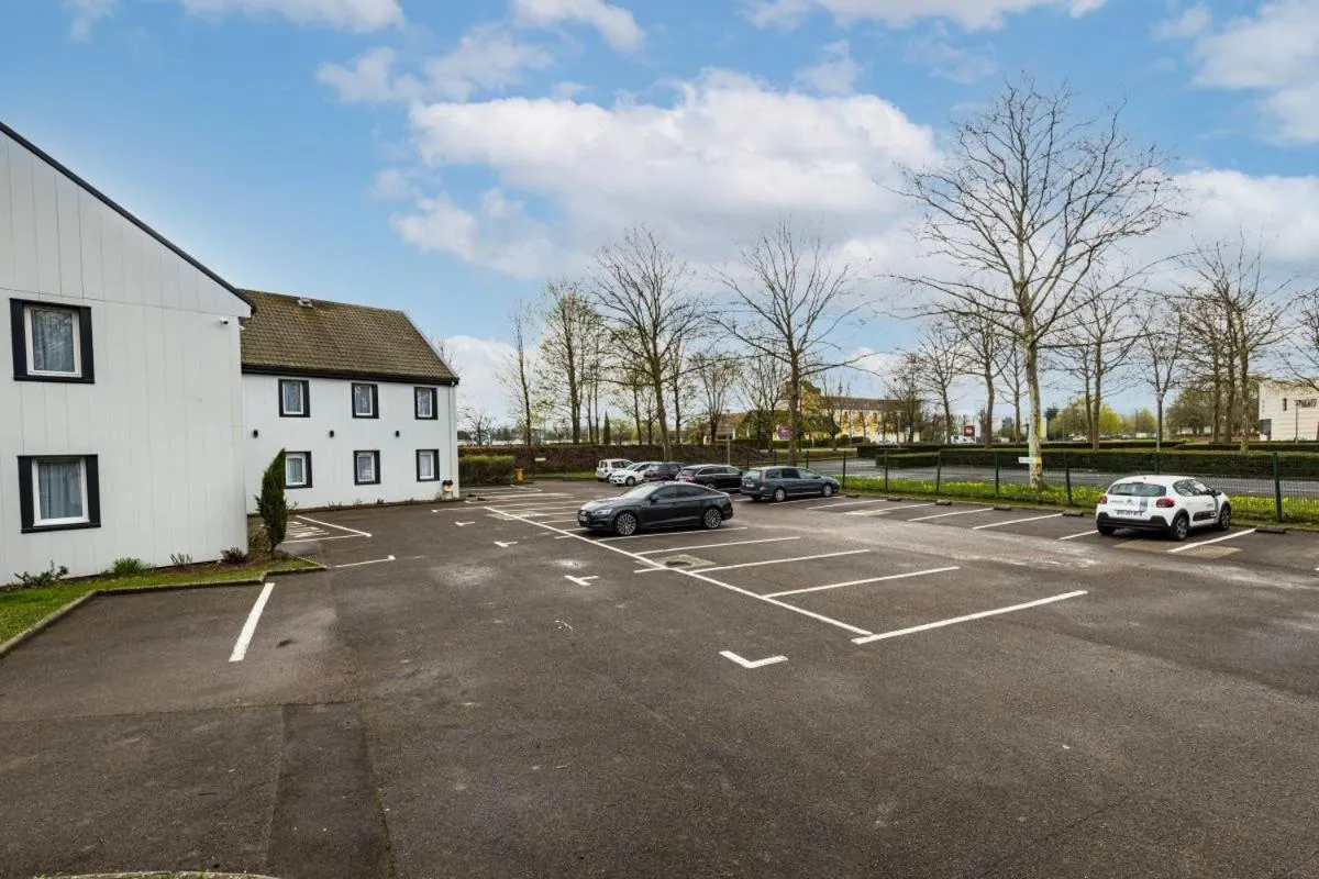 Parking in Vini Hotel