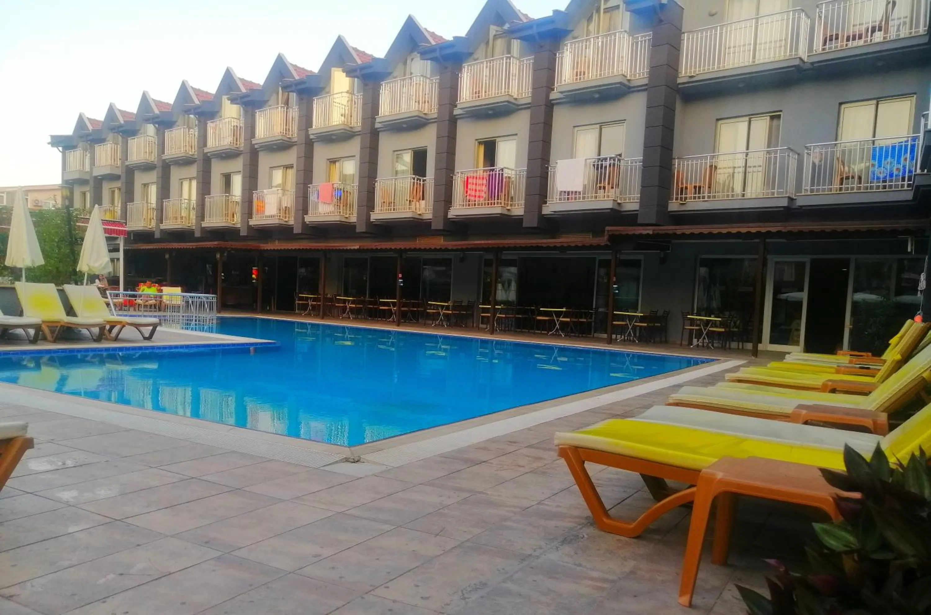 Swimming pool in Grand Nar Hotel