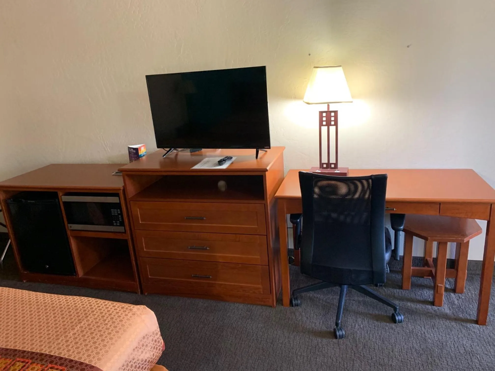 TV and multimedia in Claridge Inn - St. George