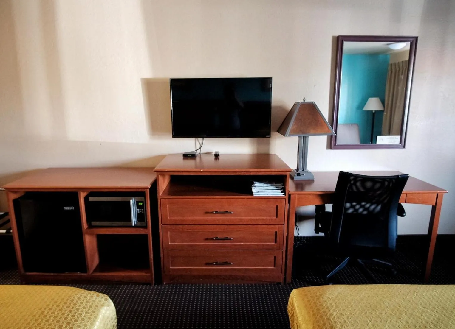 TV and multimedia in Claridge Inn - St. George