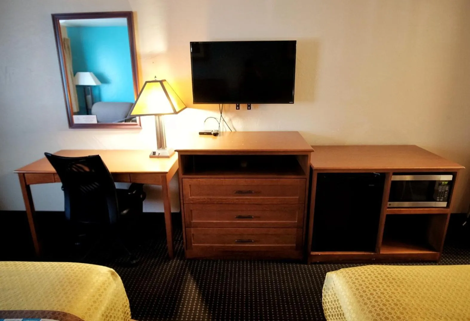 TV and multimedia in Claridge Inn - St. George