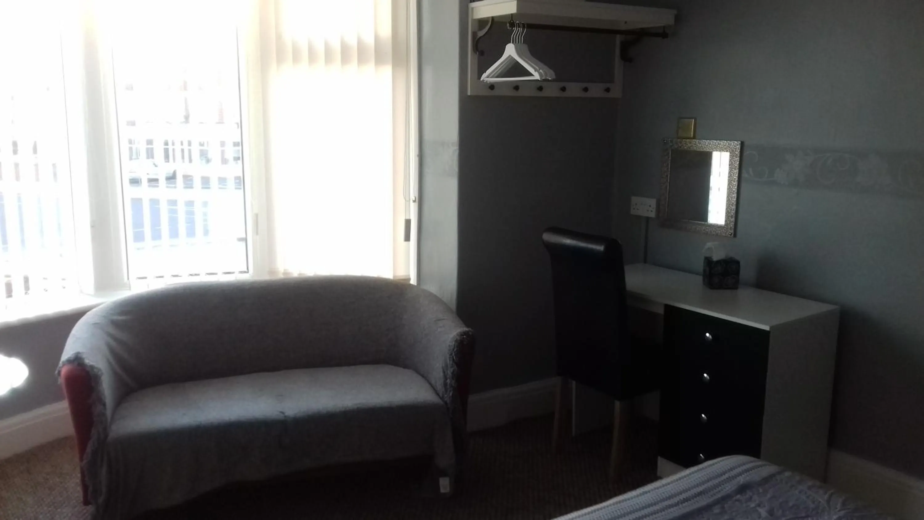 Seating area in Elmfield