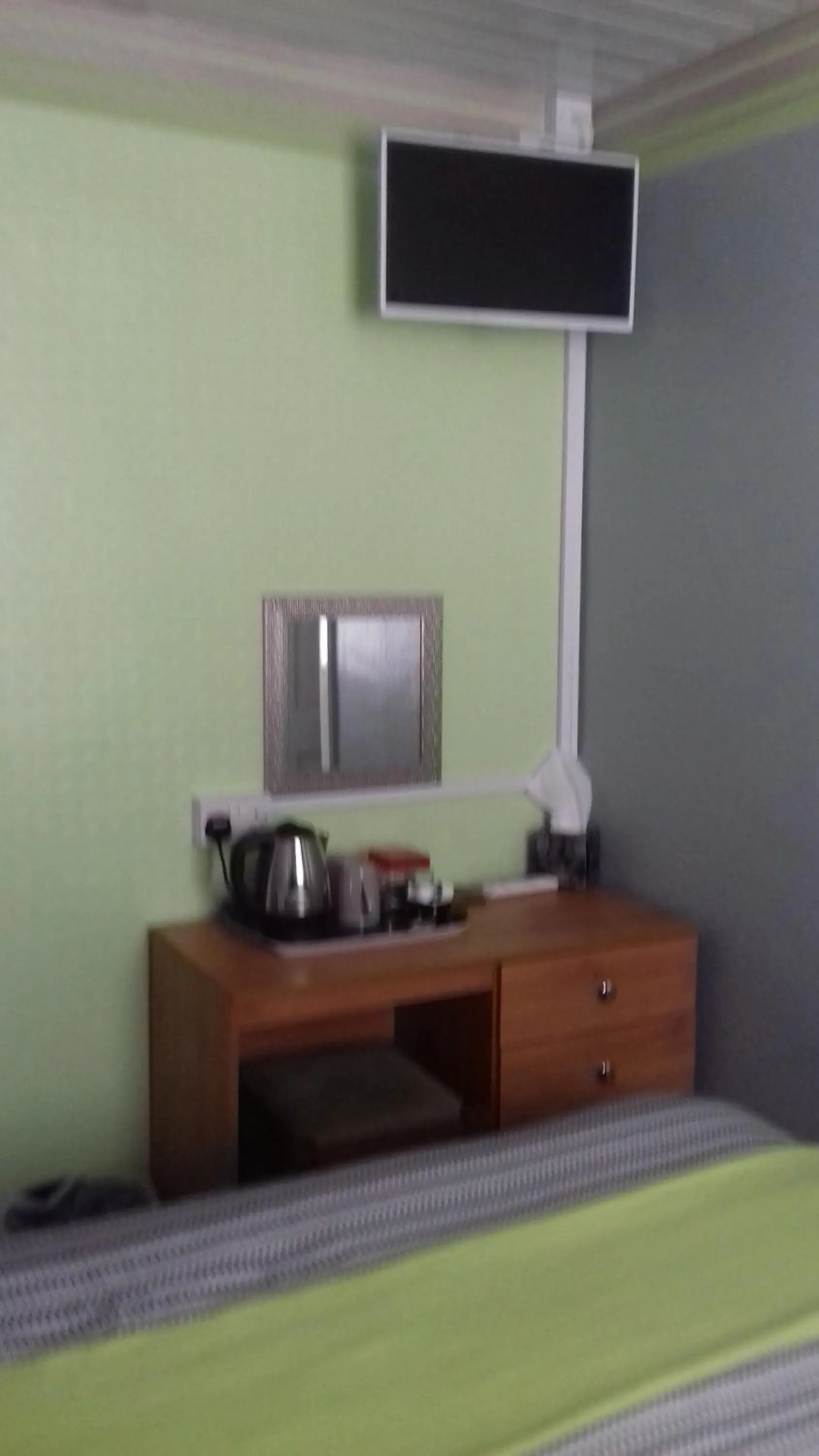 Coffee/tea facilities in Elmfield