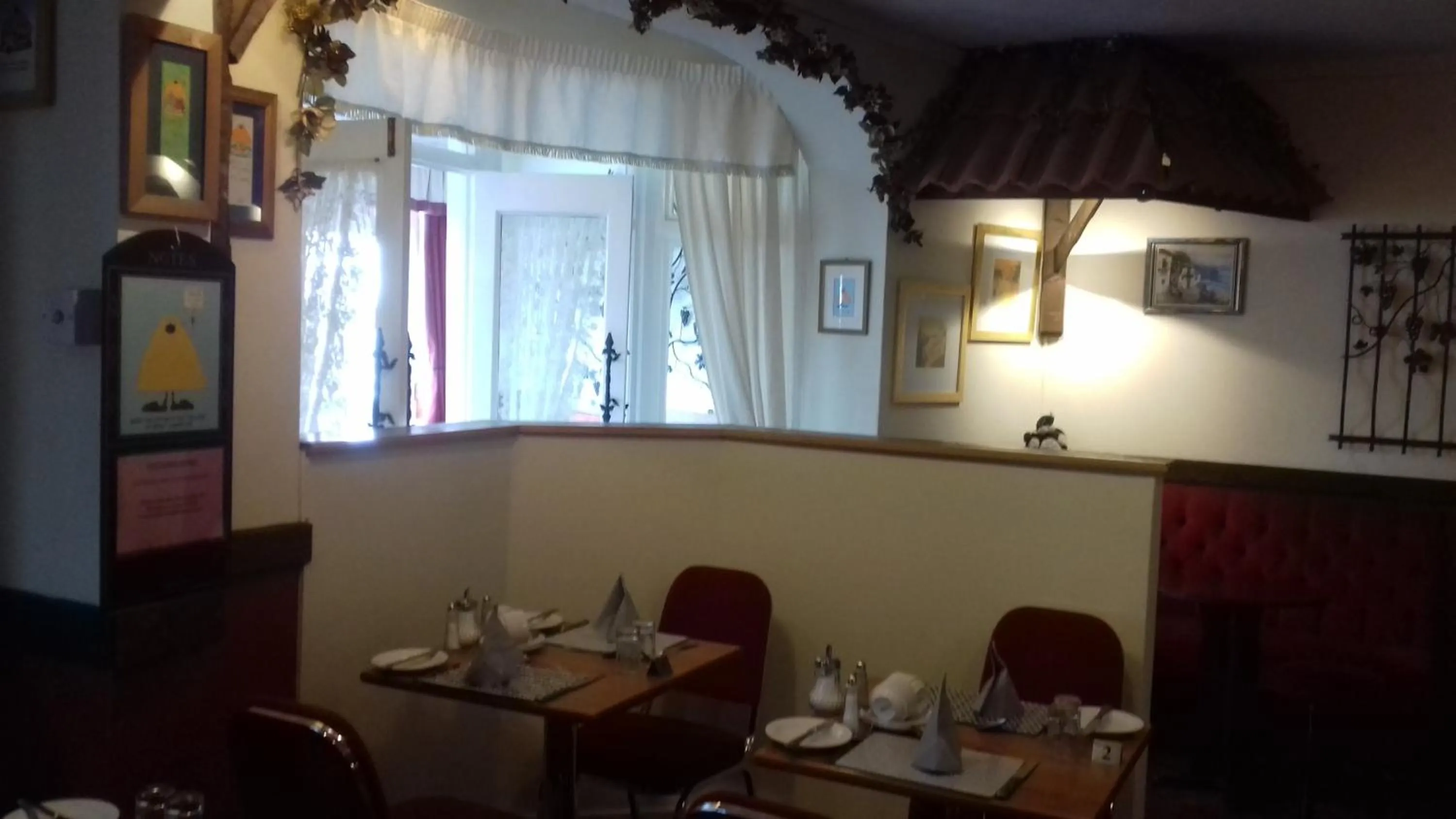 Dining area in Elmfield