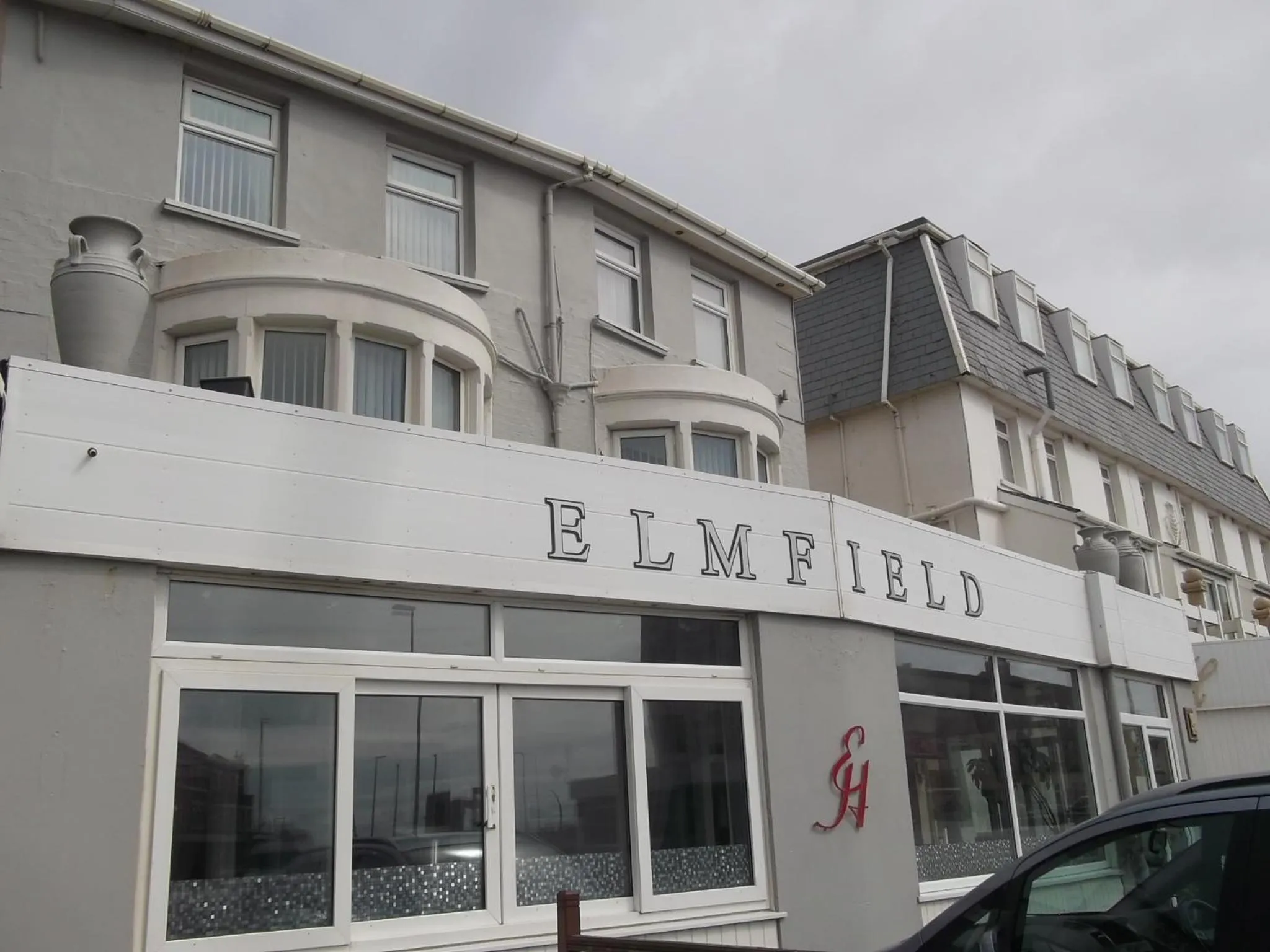 Property building in Elmfield