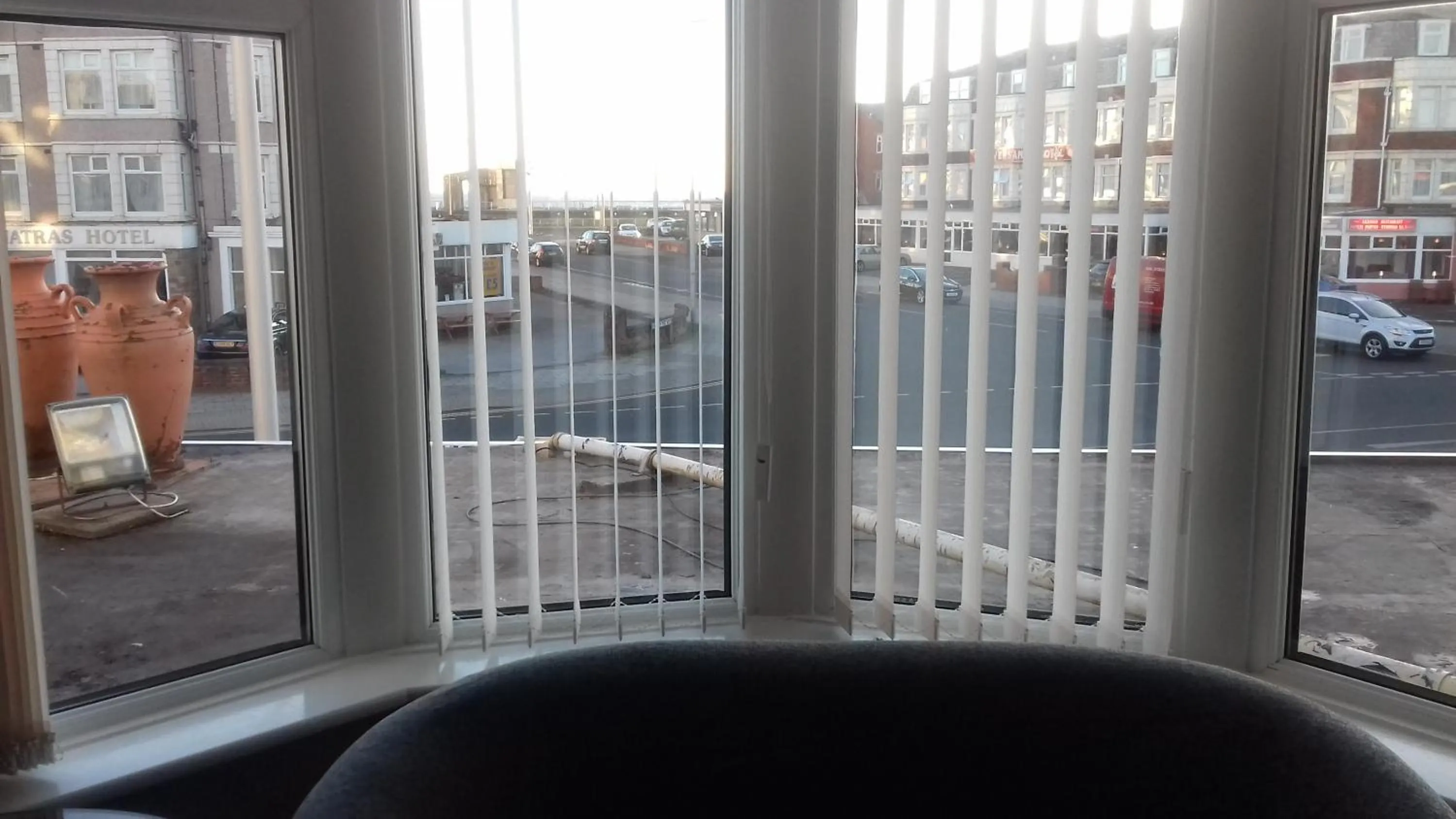 Seating area in Elmfield