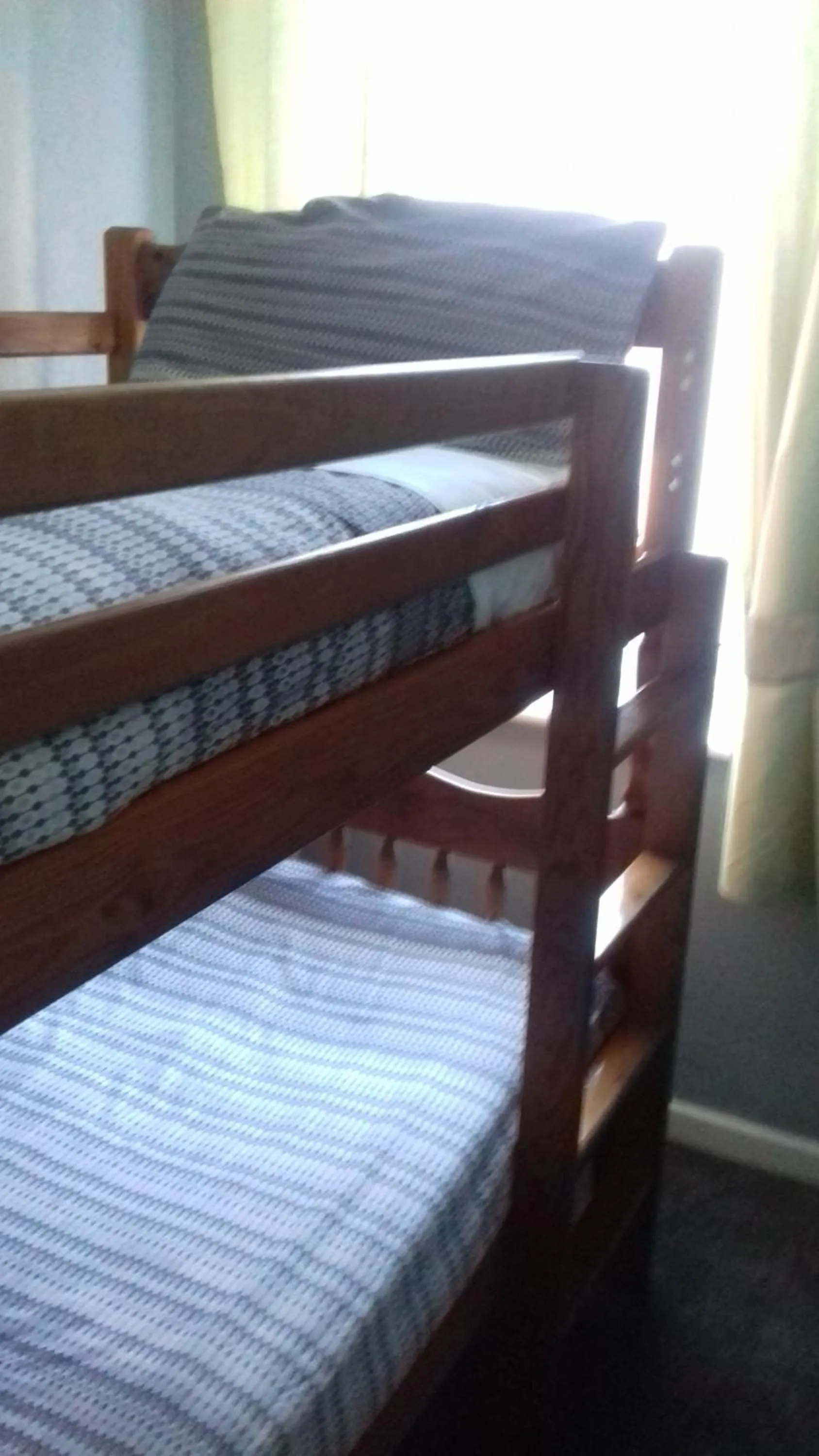 bunk bed in Elmfield