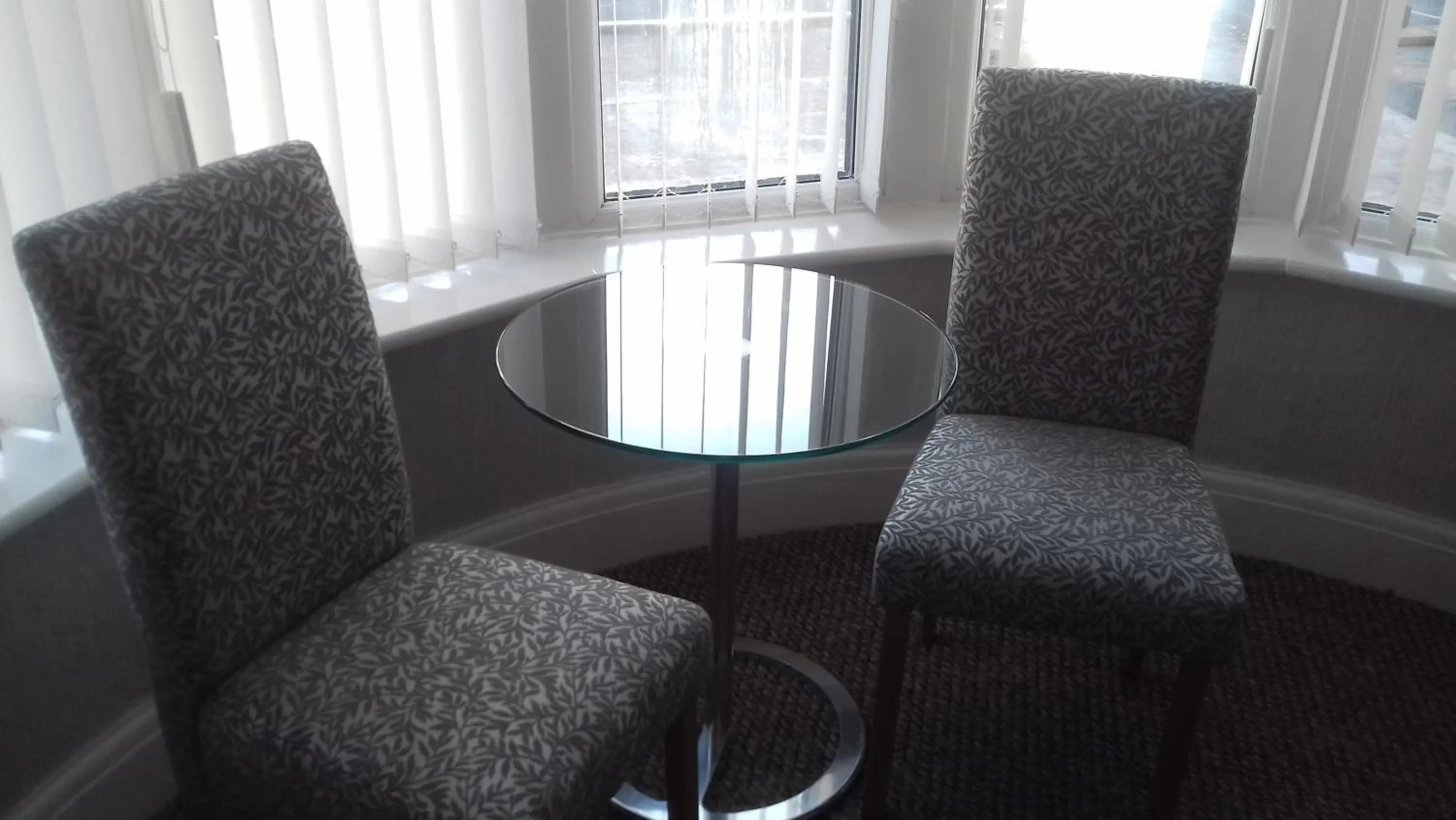 Seating area in Elmfield