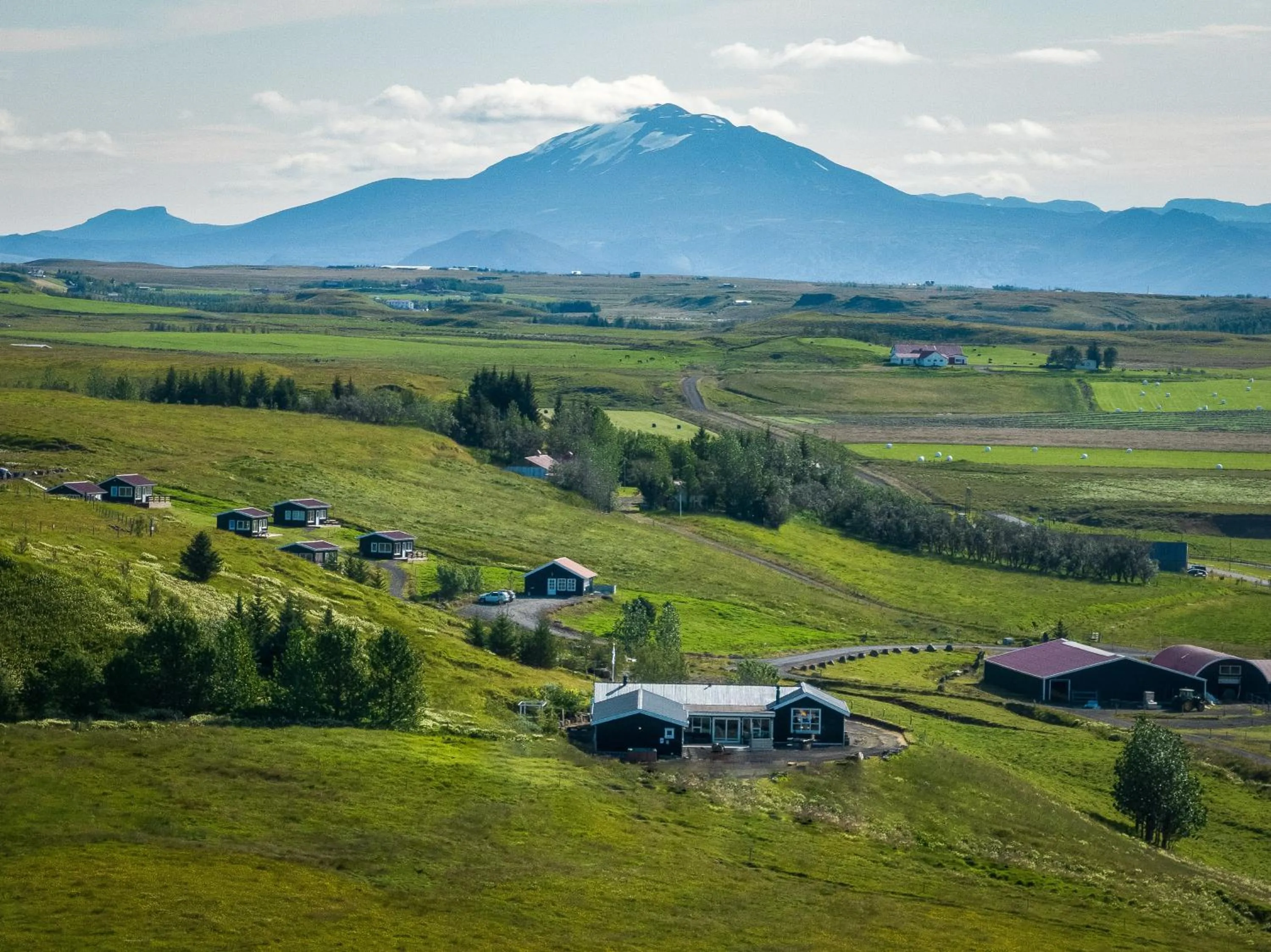Property building in Hestheimar