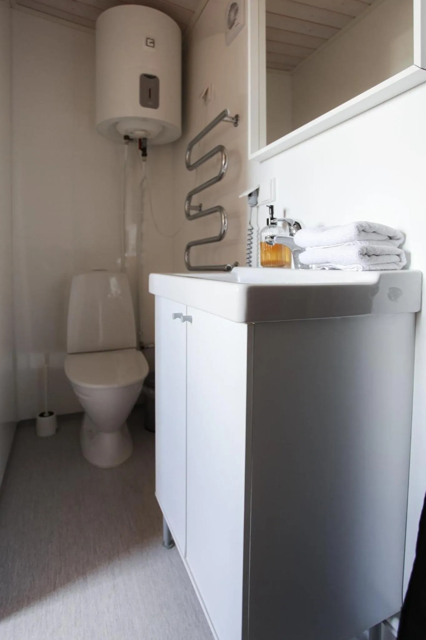 Bathroom in Hestheimar