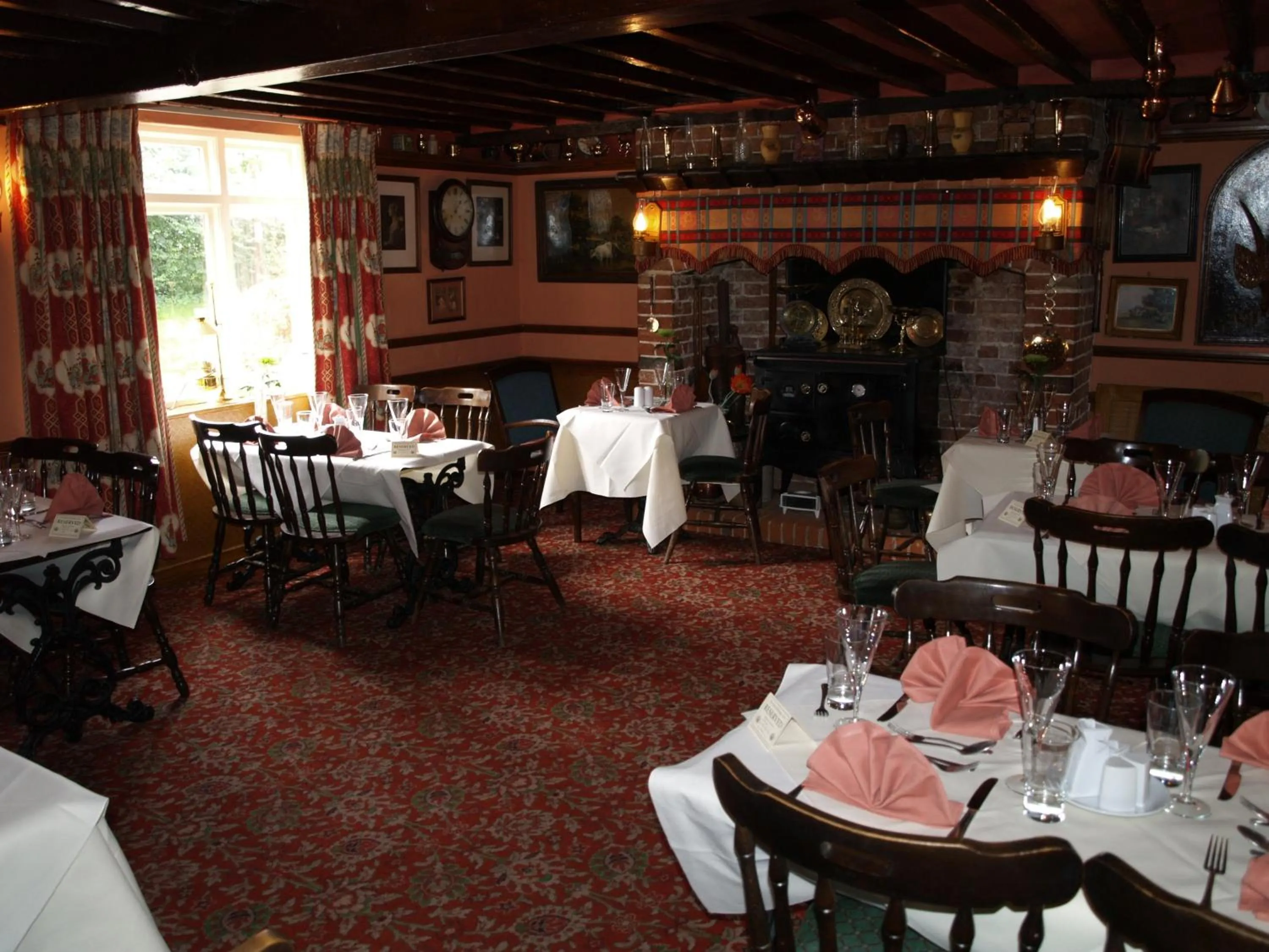 Restaurant/places to eat in The Olde Windmill Inn