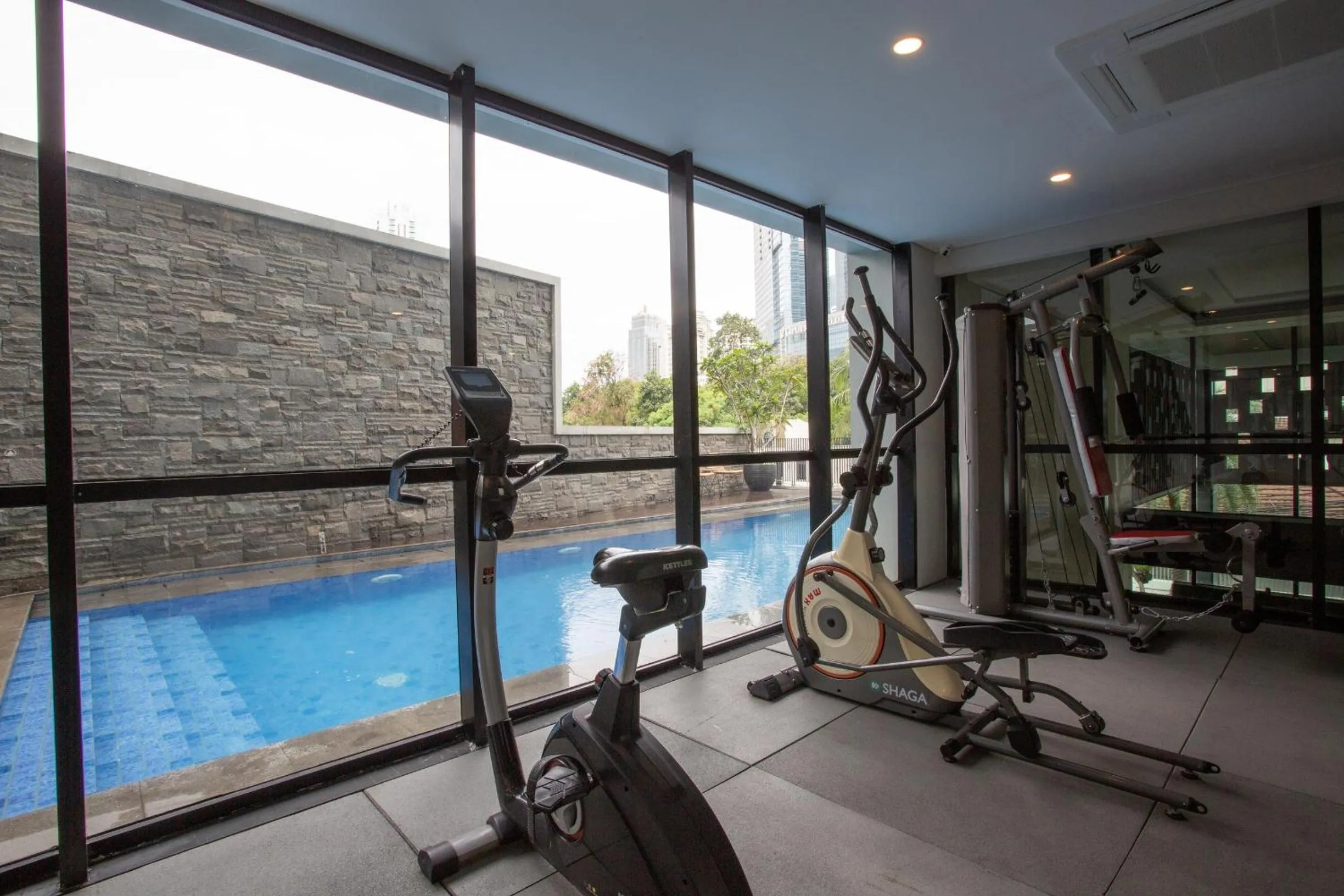 Fitness centre/facilities in Avissa Suites