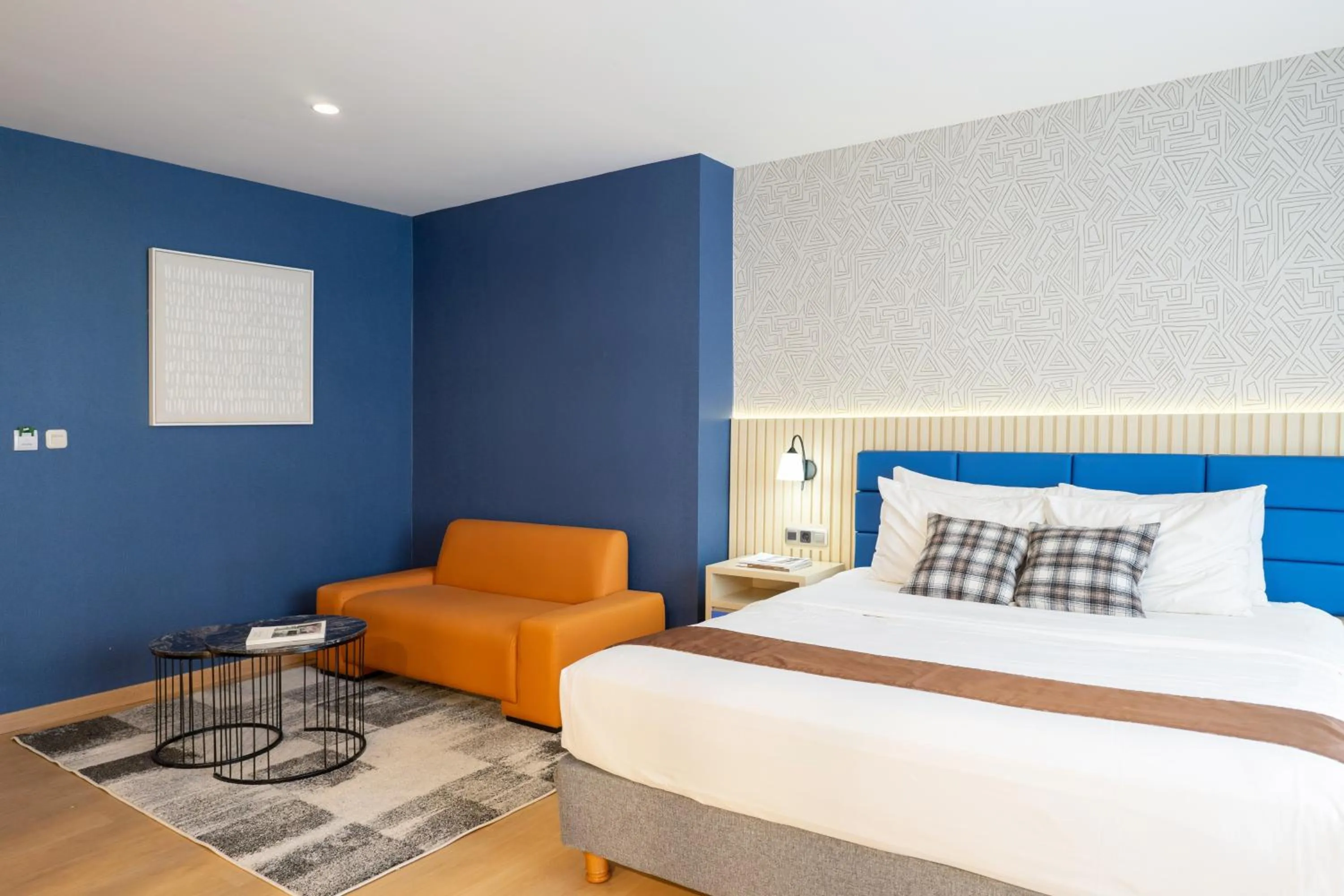 Bedroom, Bed in Avissa Suites