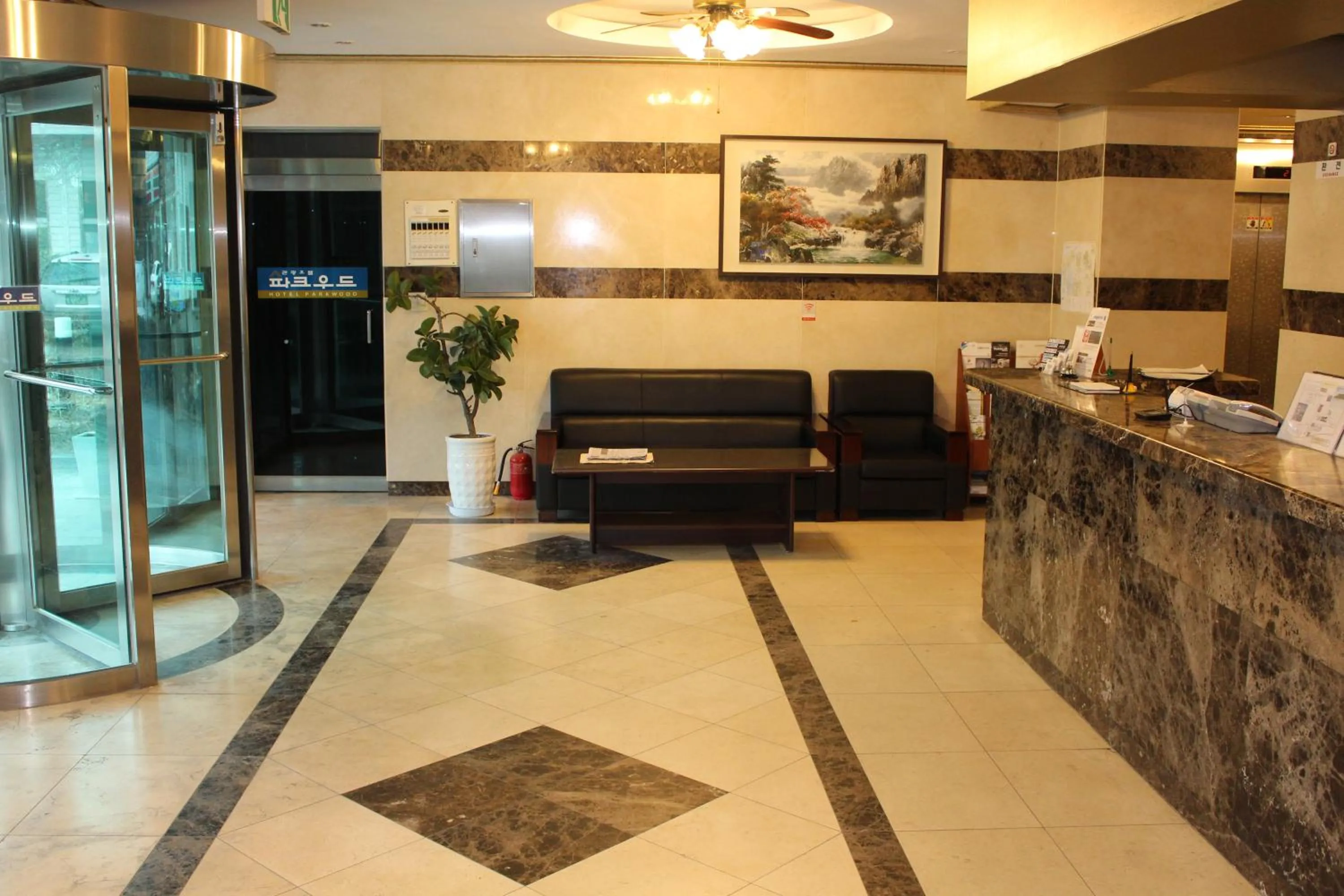 Facade/entrance in Hotel Parkwood Incheon Airport