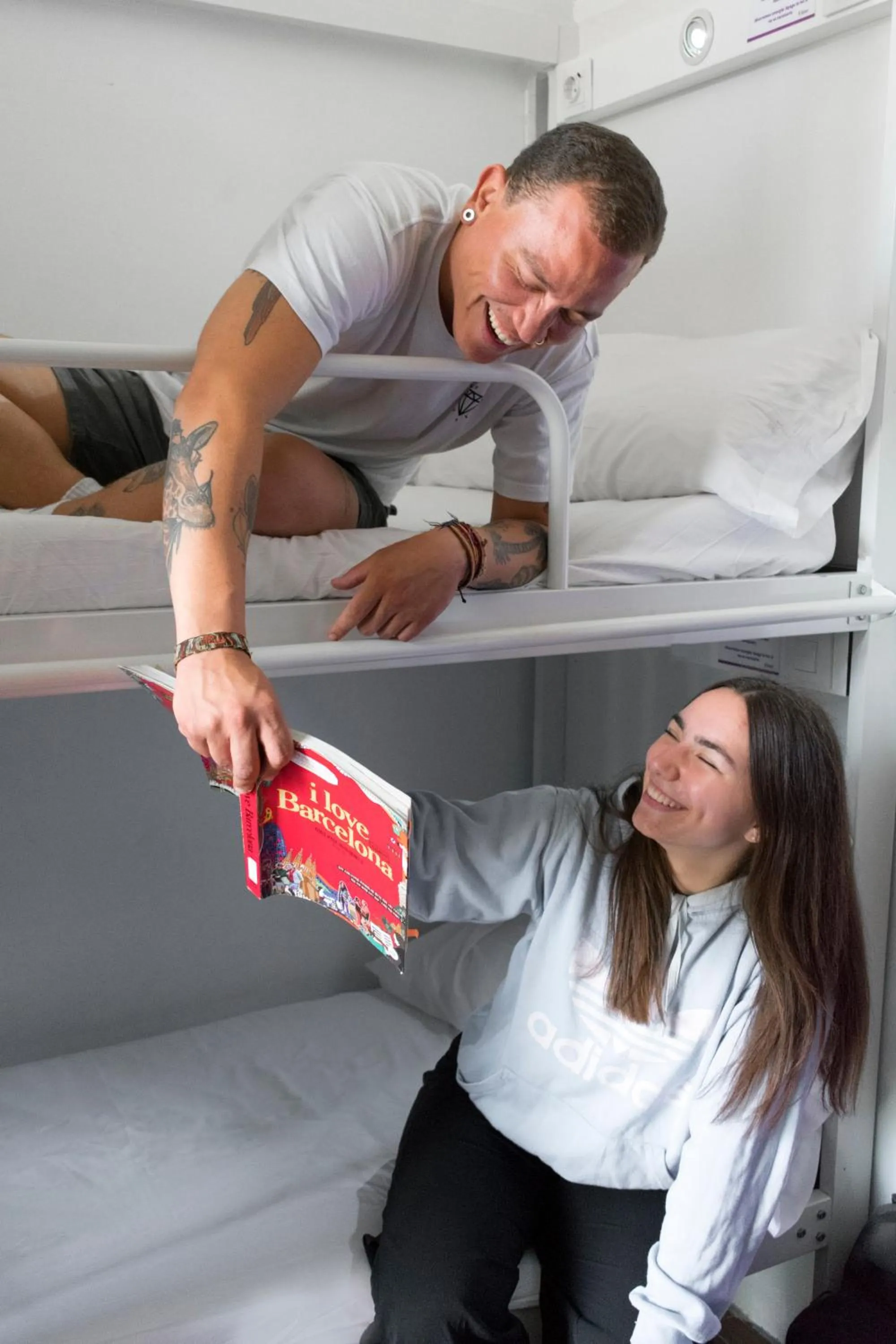 Staff, Bed in Kabul Party Hostel Barcelona